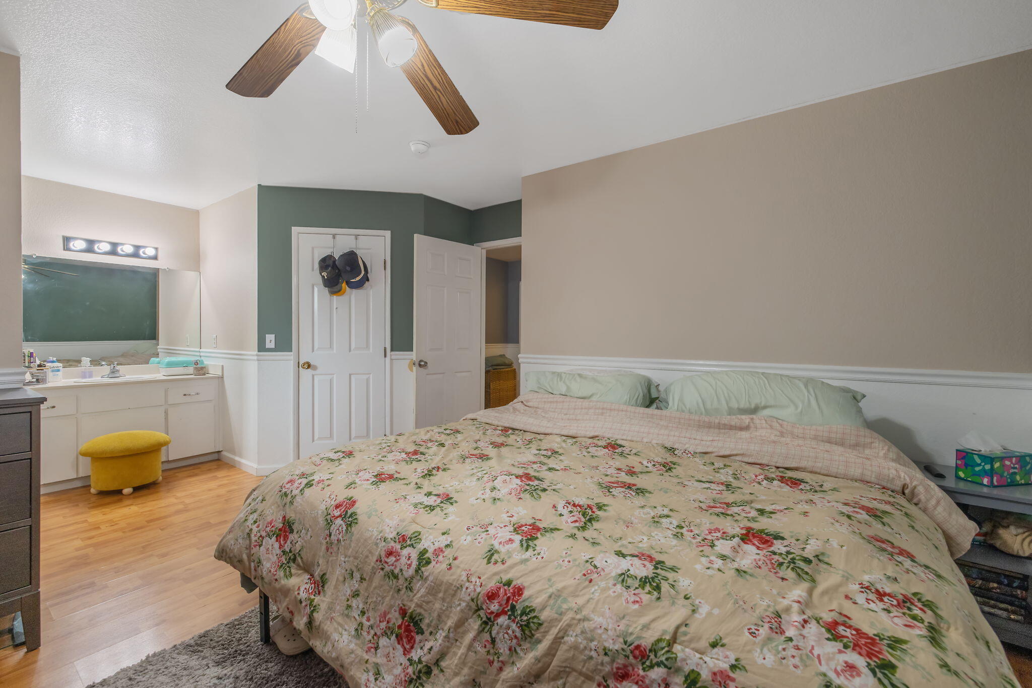 3749 S University St, Visalia, CA 93277