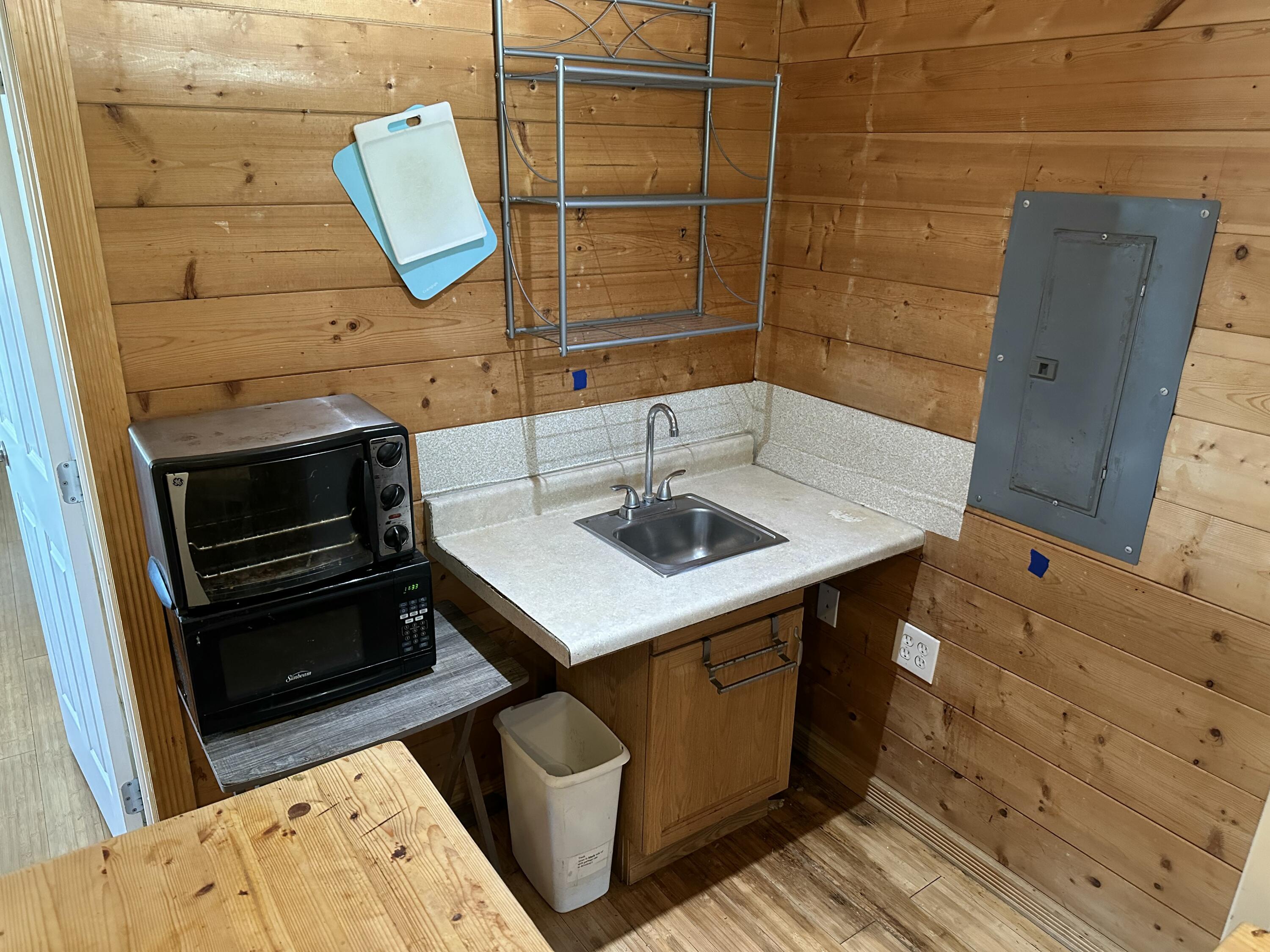 3749 S University St, Visalia, CA 93277