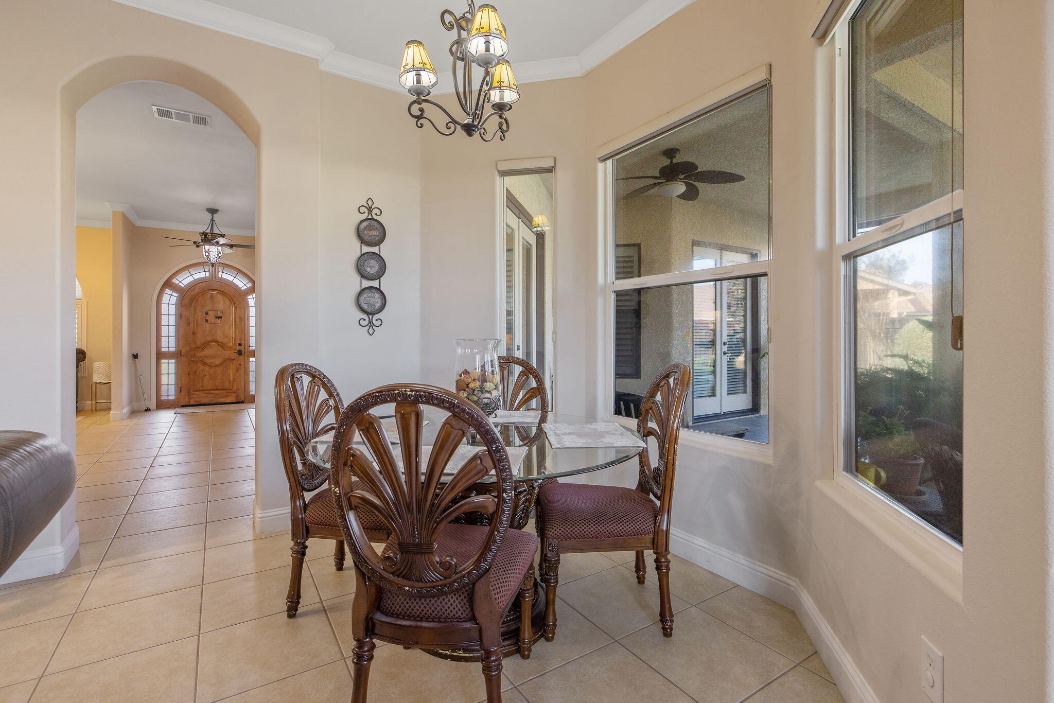 729 St Thomas Ct, Exeter, CA 93221