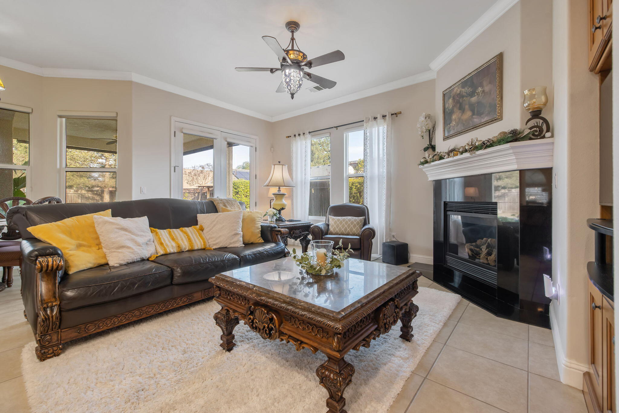 729 St Thomas Ct, Exeter, CA 93221