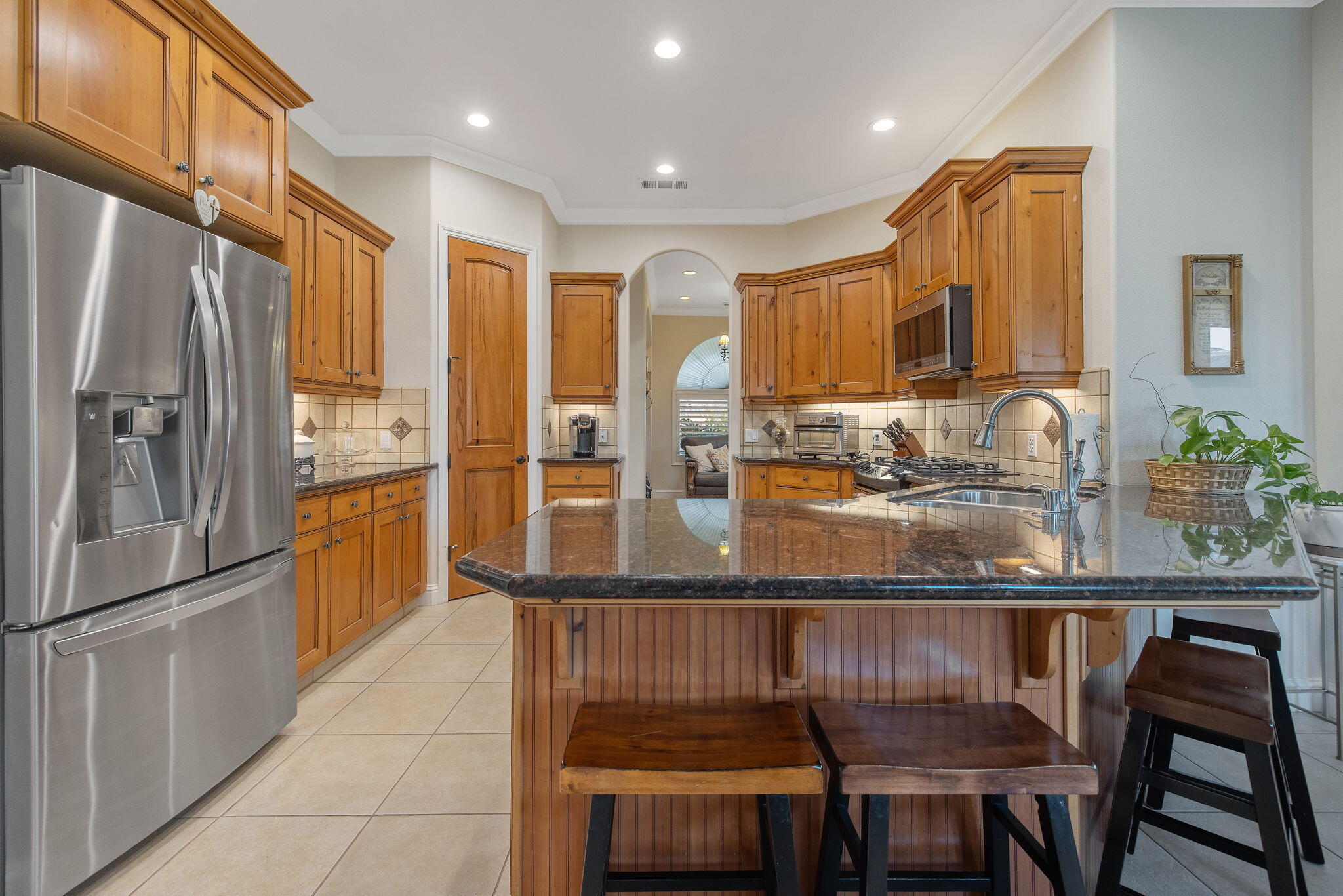 729 St Thomas Ct, Exeter, CA 93221