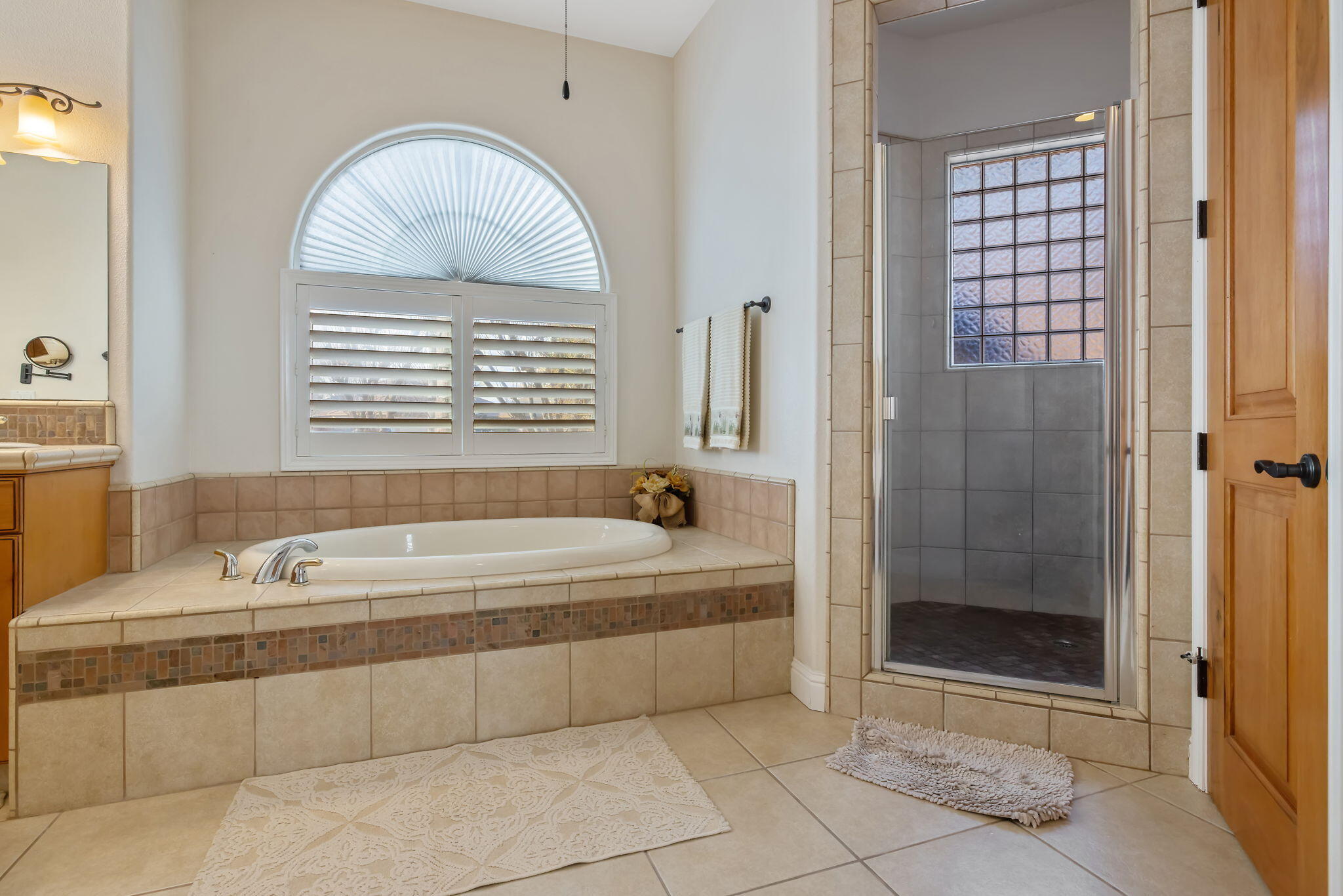 729 St Thomas Ct, Exeter, CA 93221