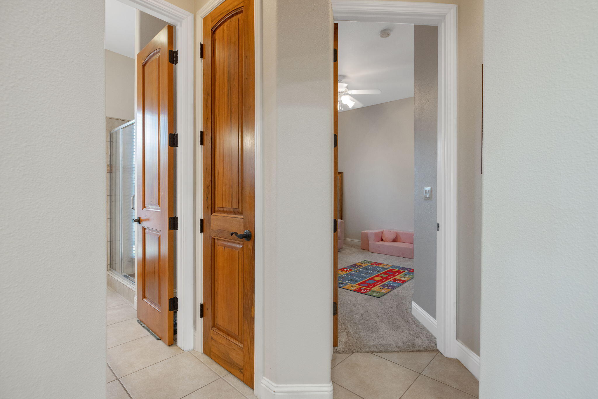 729 St Thomas Ct, Exeter, CA 93221