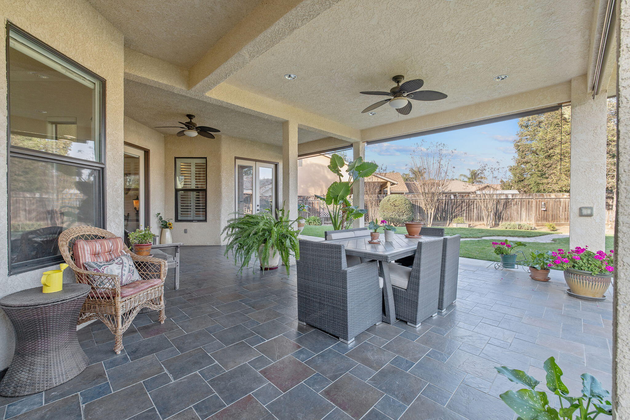 729 St Thomas Ct, Exeter, CA 93221