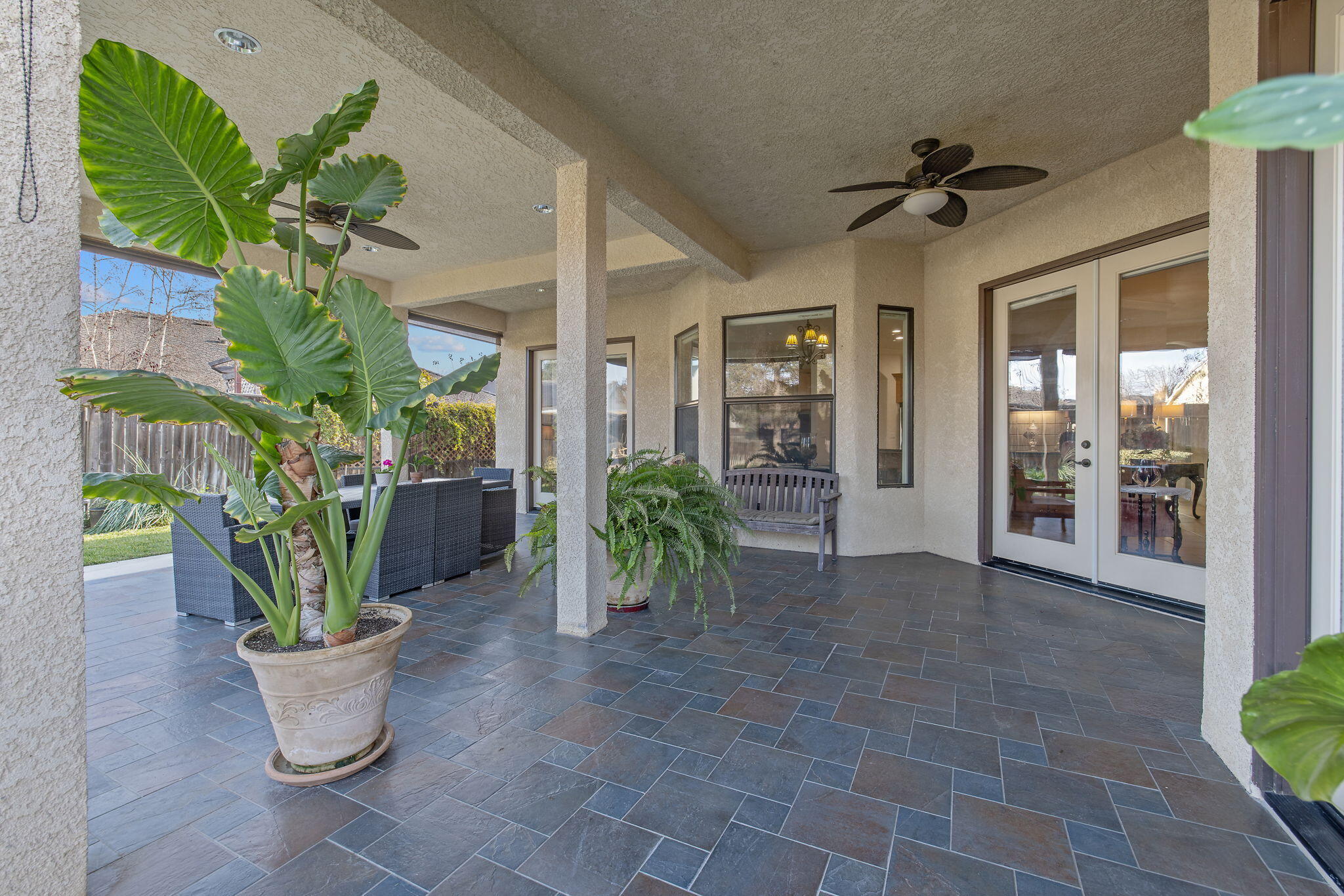 729 St Thomas Ct, Exeter, CA 93221