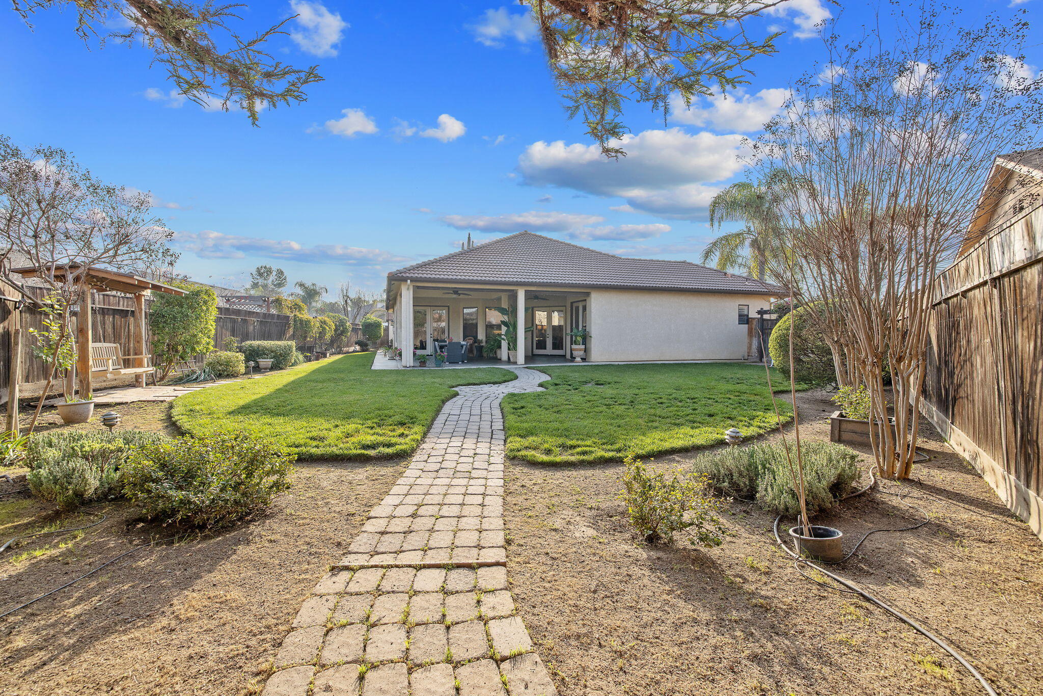 729 St Thomas Ct, Exeter, CA 93221