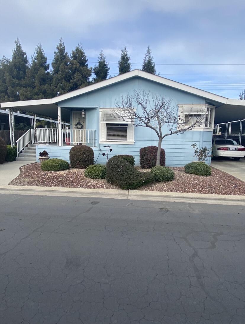 100 S Westwood St #13, Porterville, CA 93257