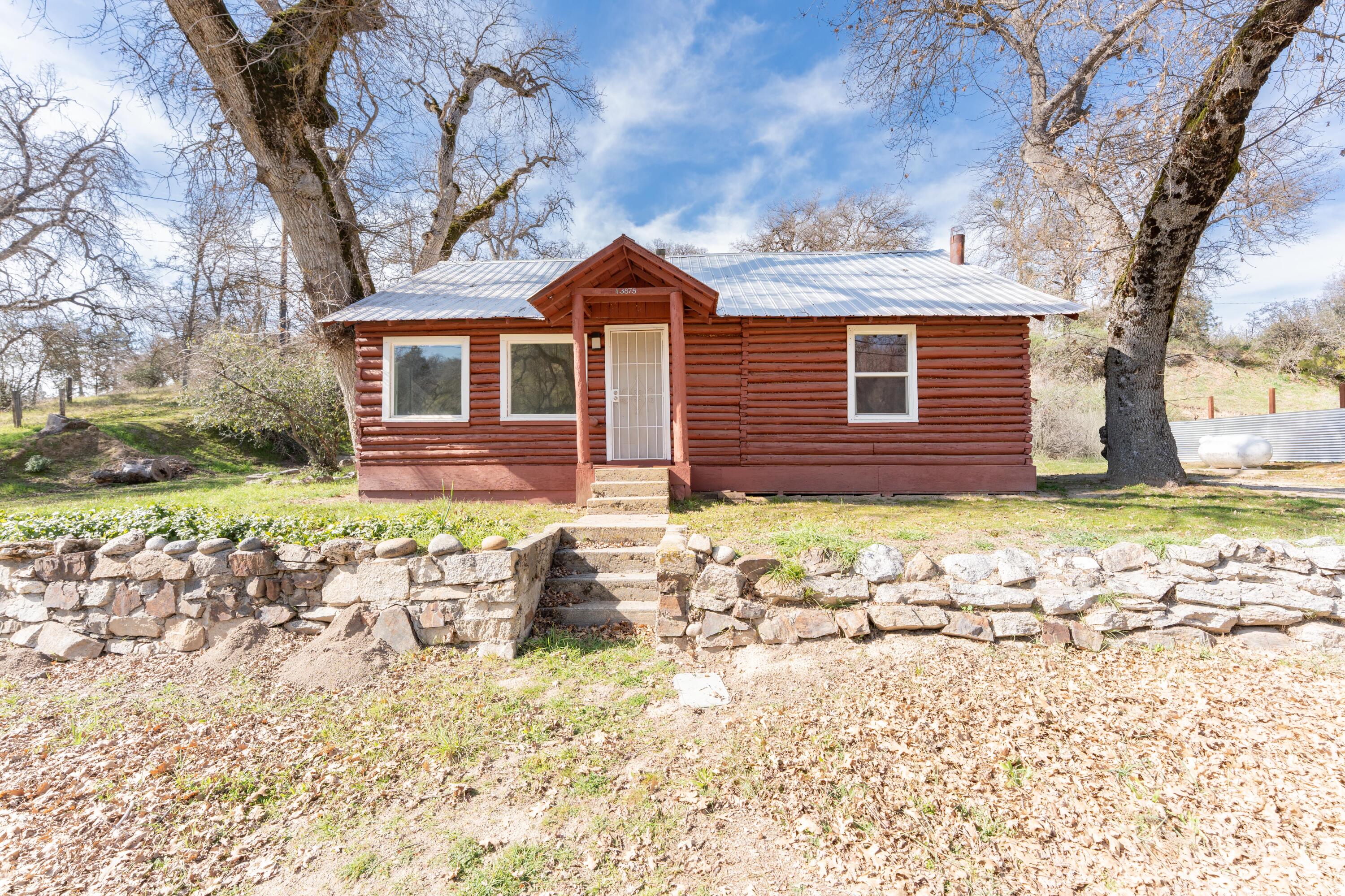 43875 Pine Flat Dr, California Hot Springs, CA 93207