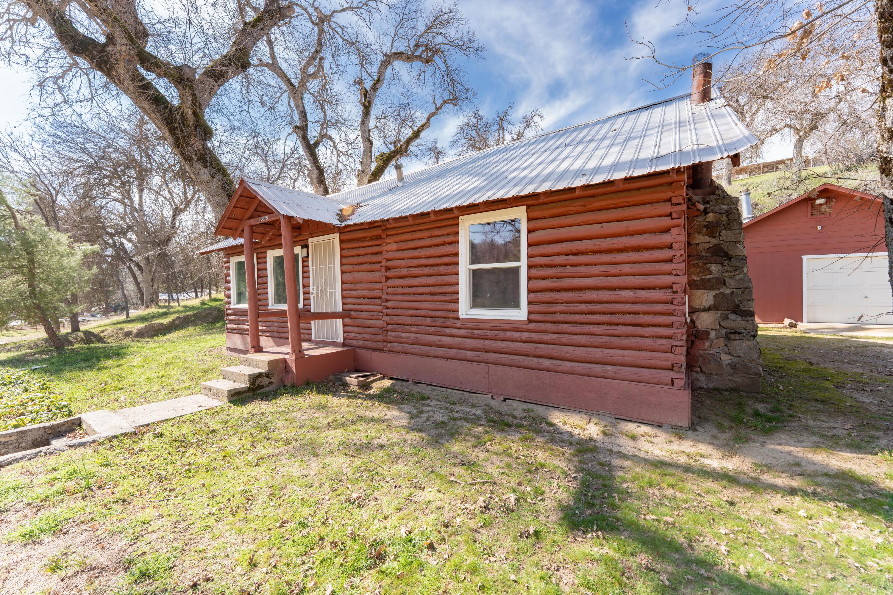 43875 Pine Flat Dr, California Hot Springs, CA 93207