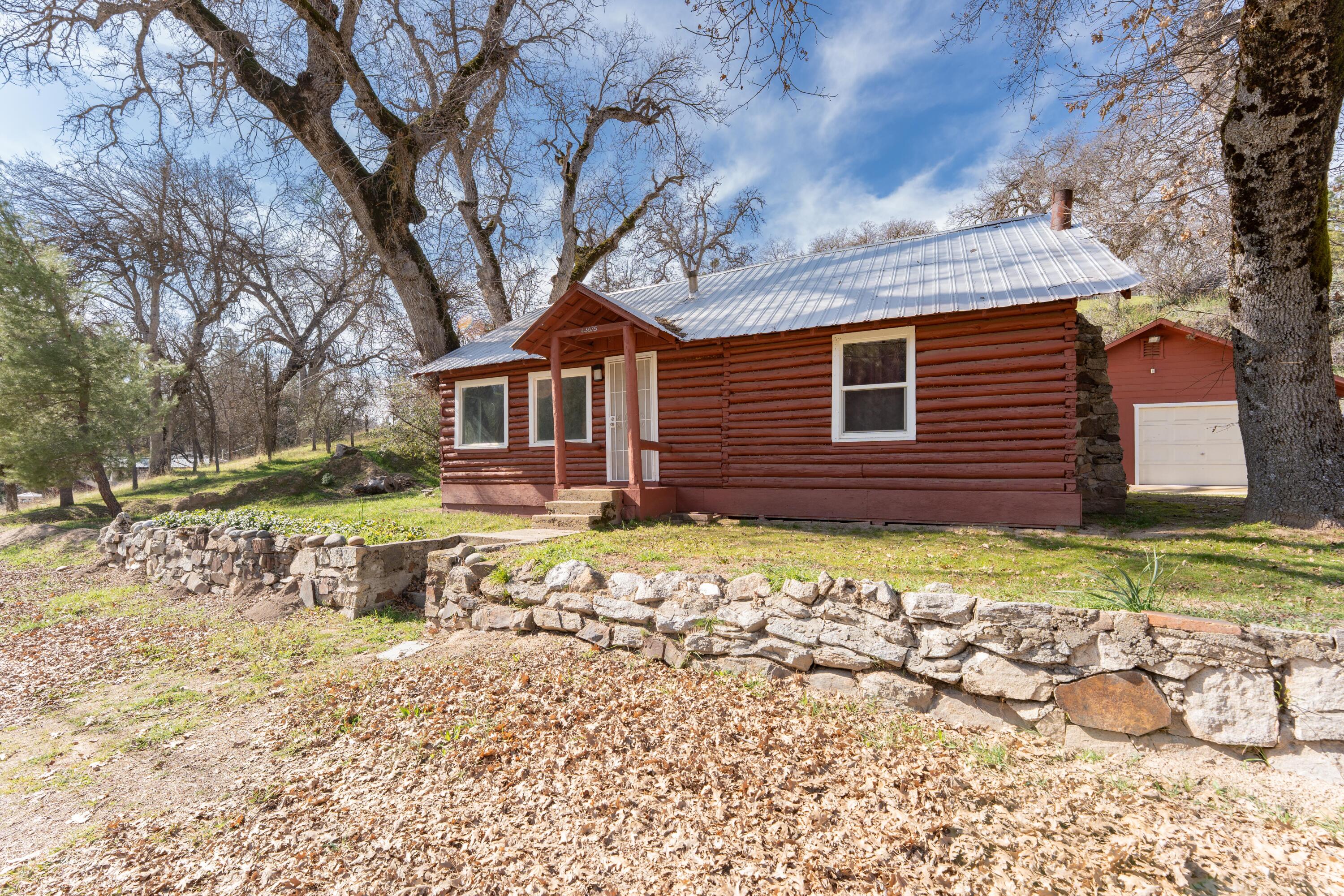 43875 Pine Flat Dr, California Hot Springs, CA 93207