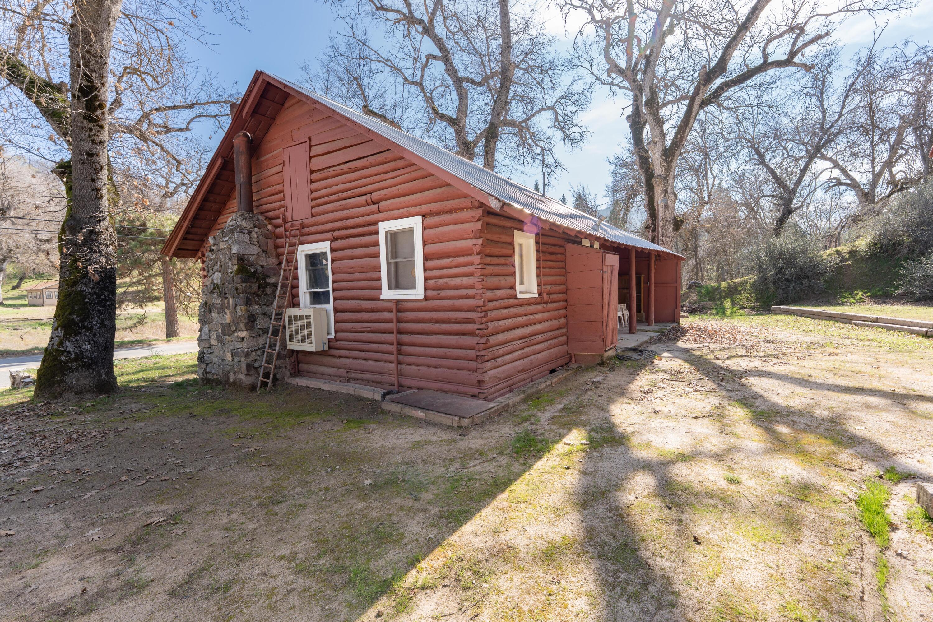 43875 Pine Flat Dr, California Hot Springs, CA 93207