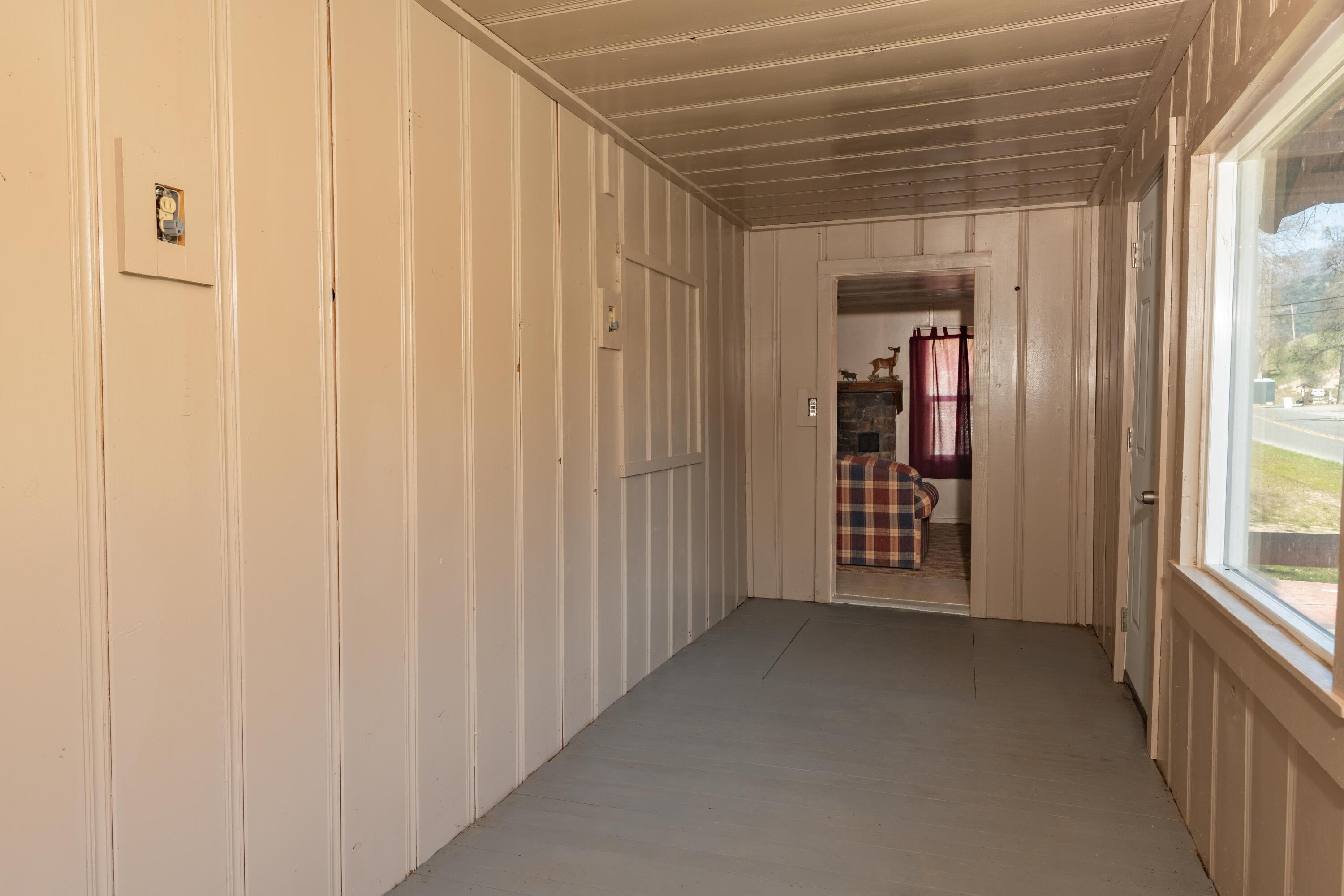 43875 Pine Flat Dr, California Hot Springs, CA 93207