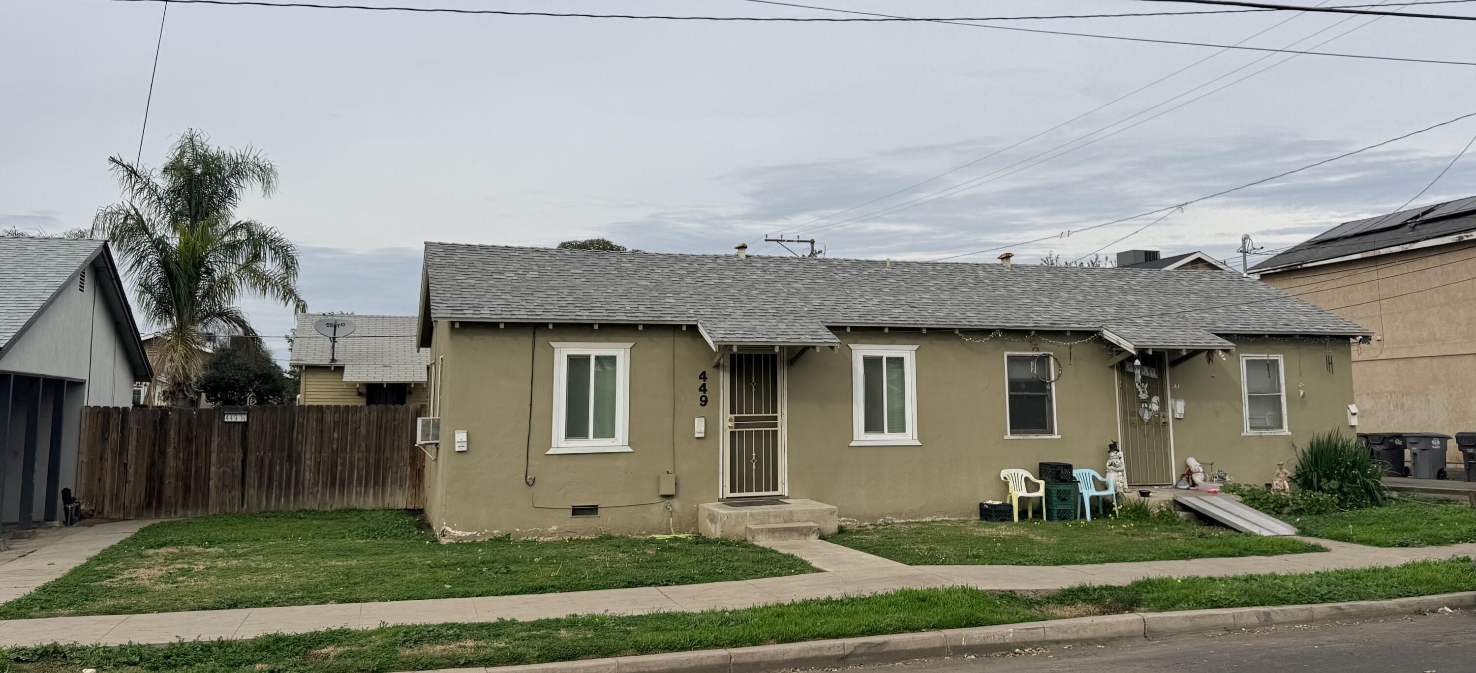 447 W Maple St, Exeter, CA 93221