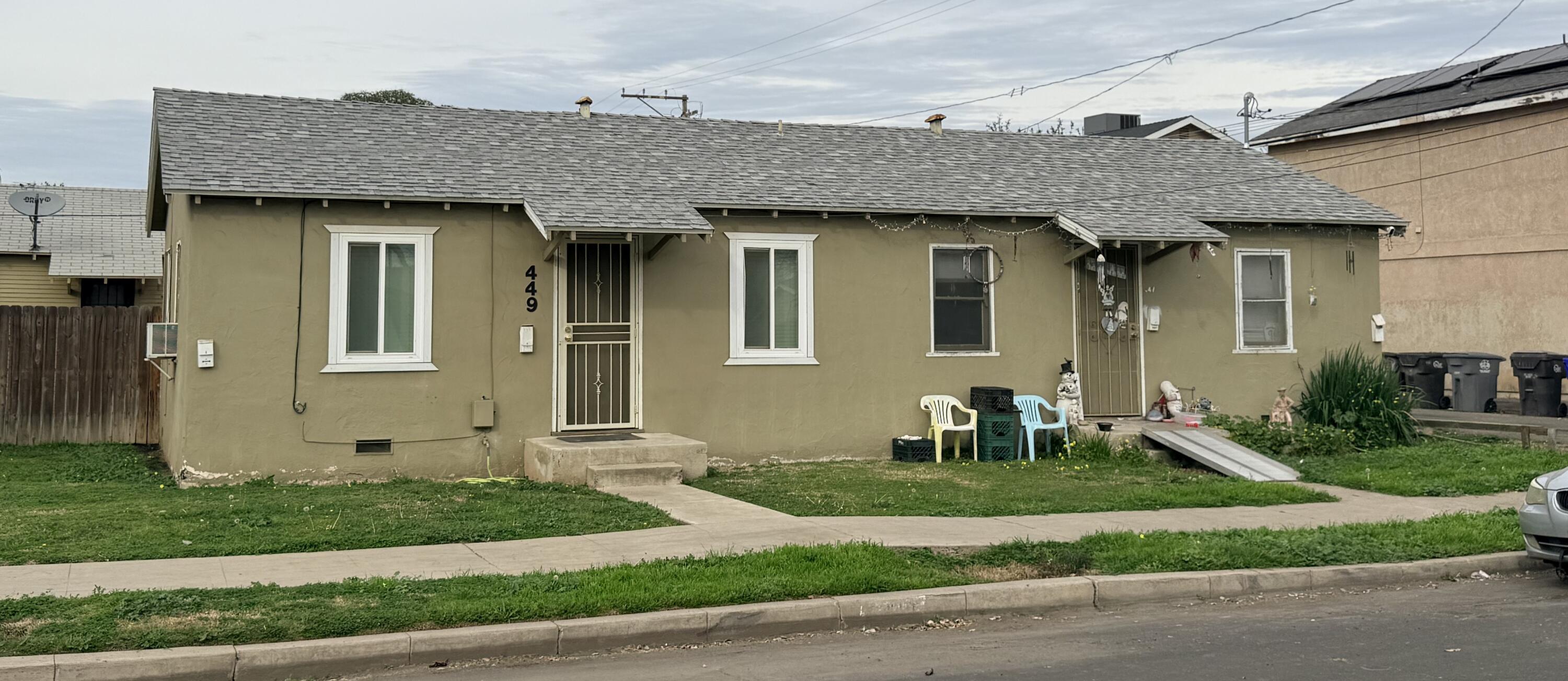 447 W Maple St, Exeter, CA 93221