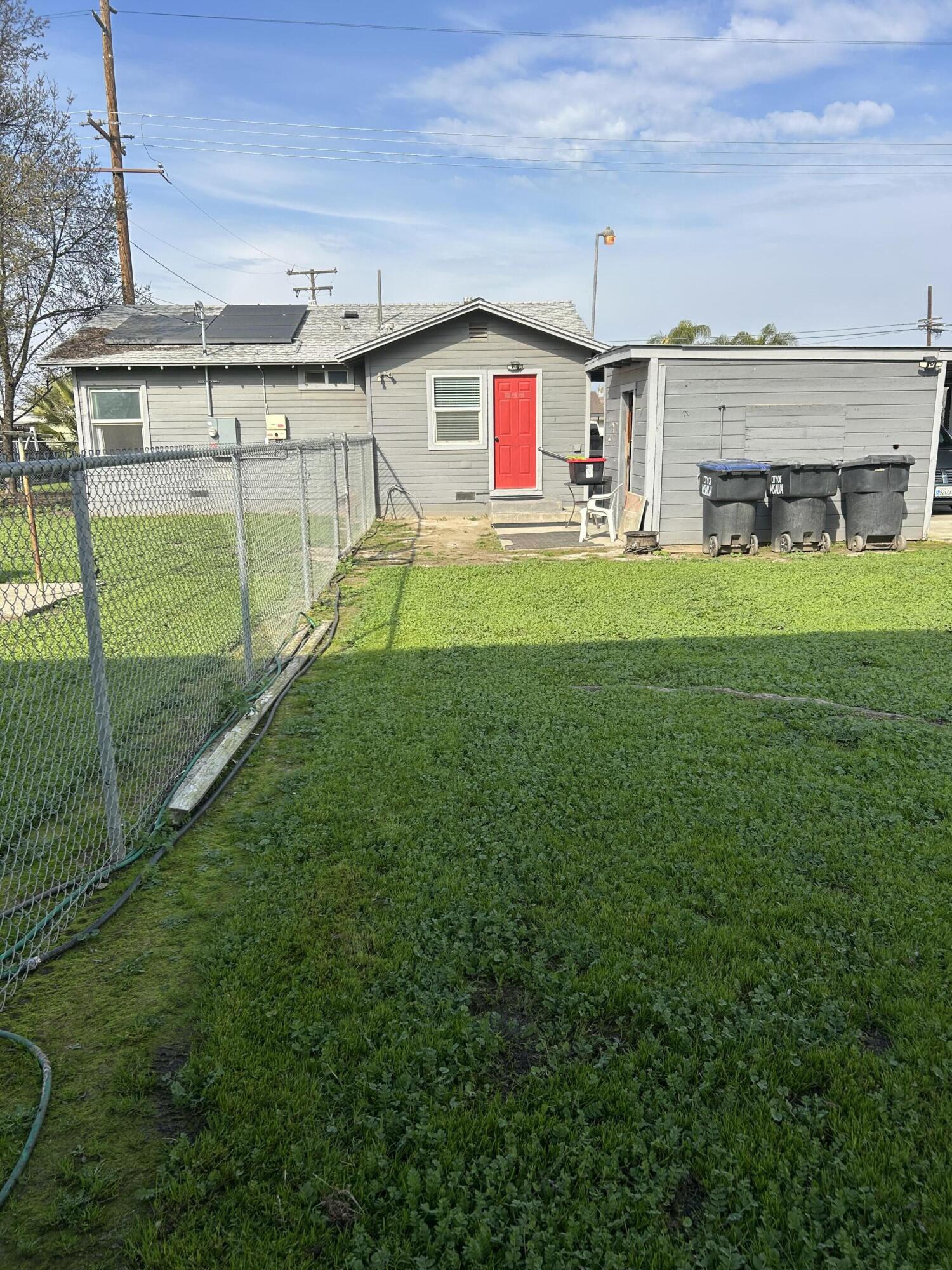 2703 E Goshen Ave, Visalia, CA 93292