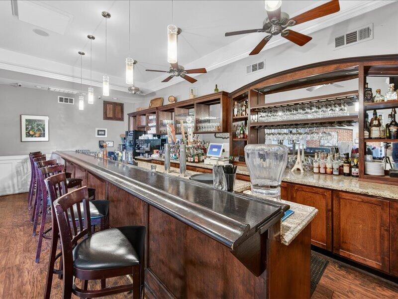 151 S E St, Exeter, CA 93221