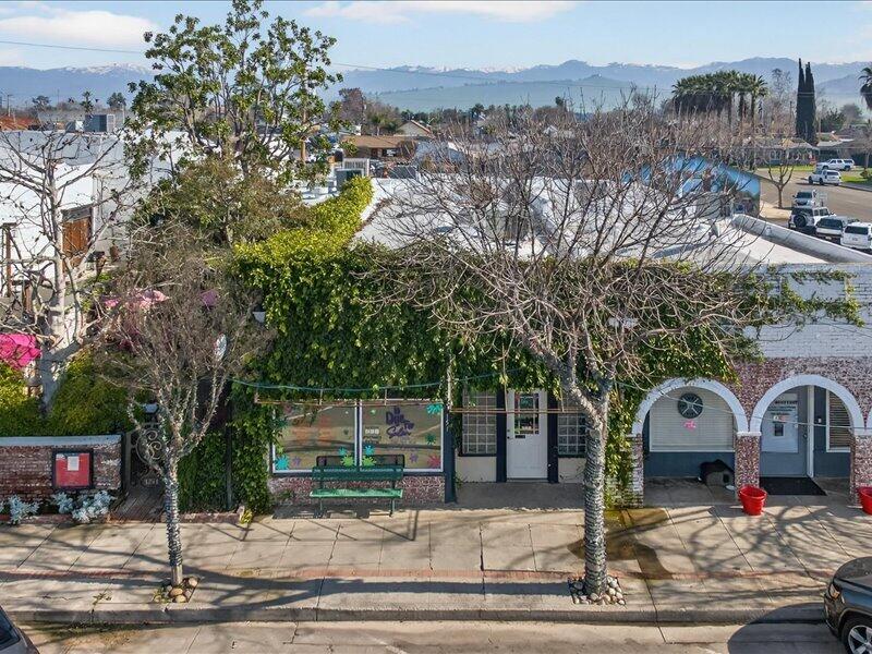 151 S E St, Exeter, CA 93221