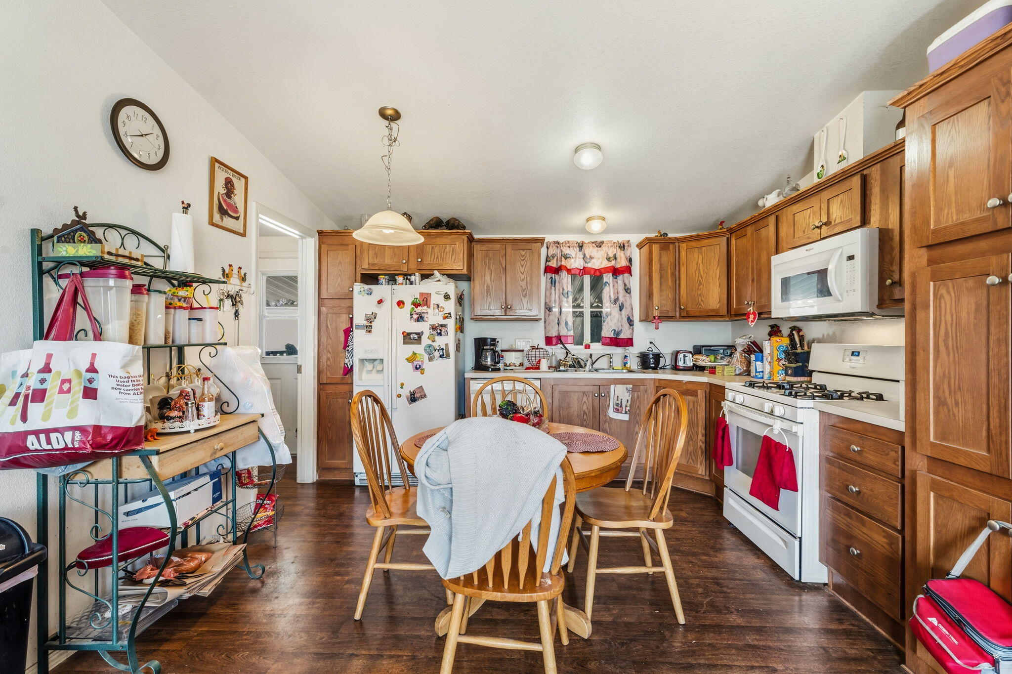 852 E Grangeville Blvd #49, Hanford, CA 93230