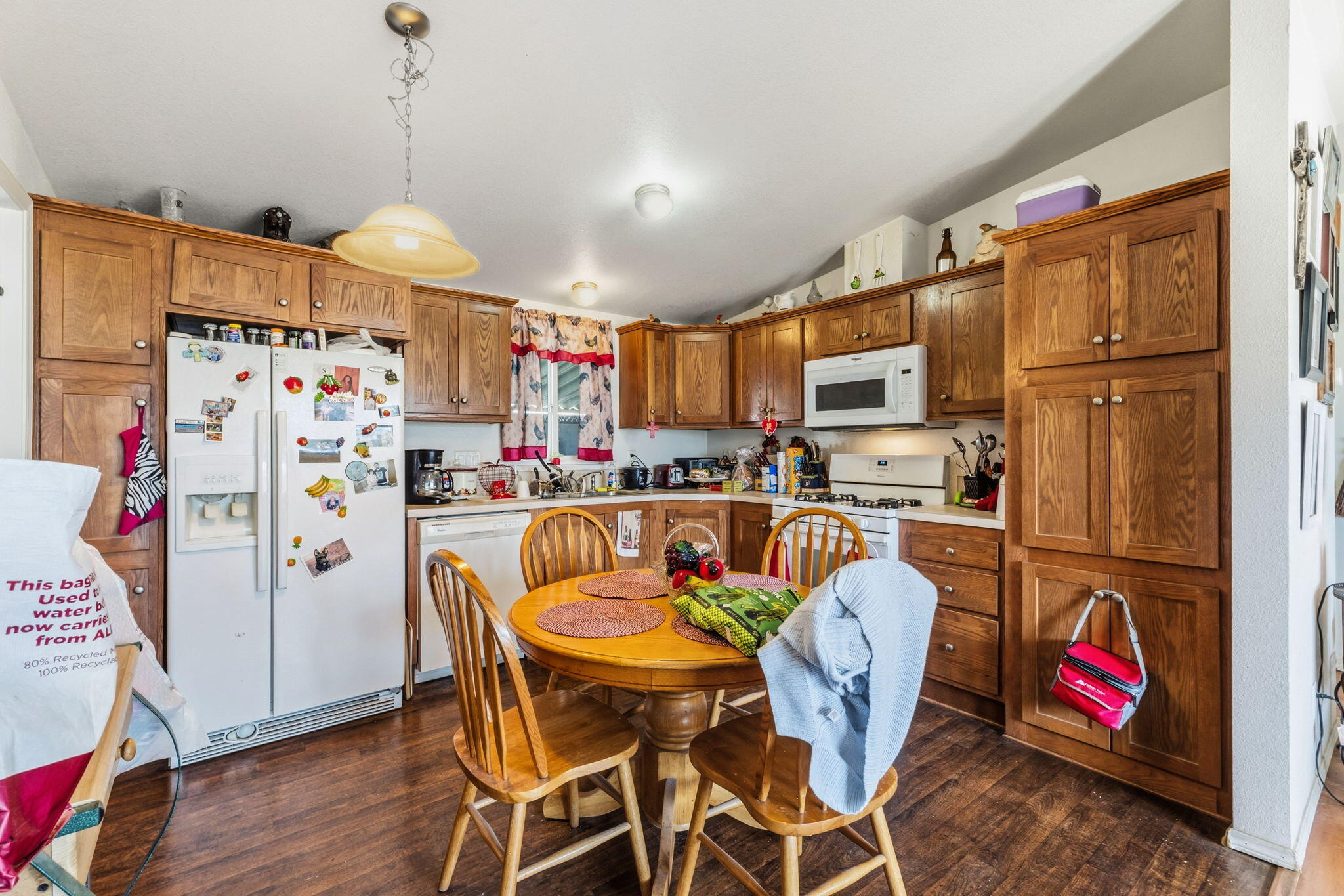 852 E Grangeville Blvd #49, Hanford, CA 93230