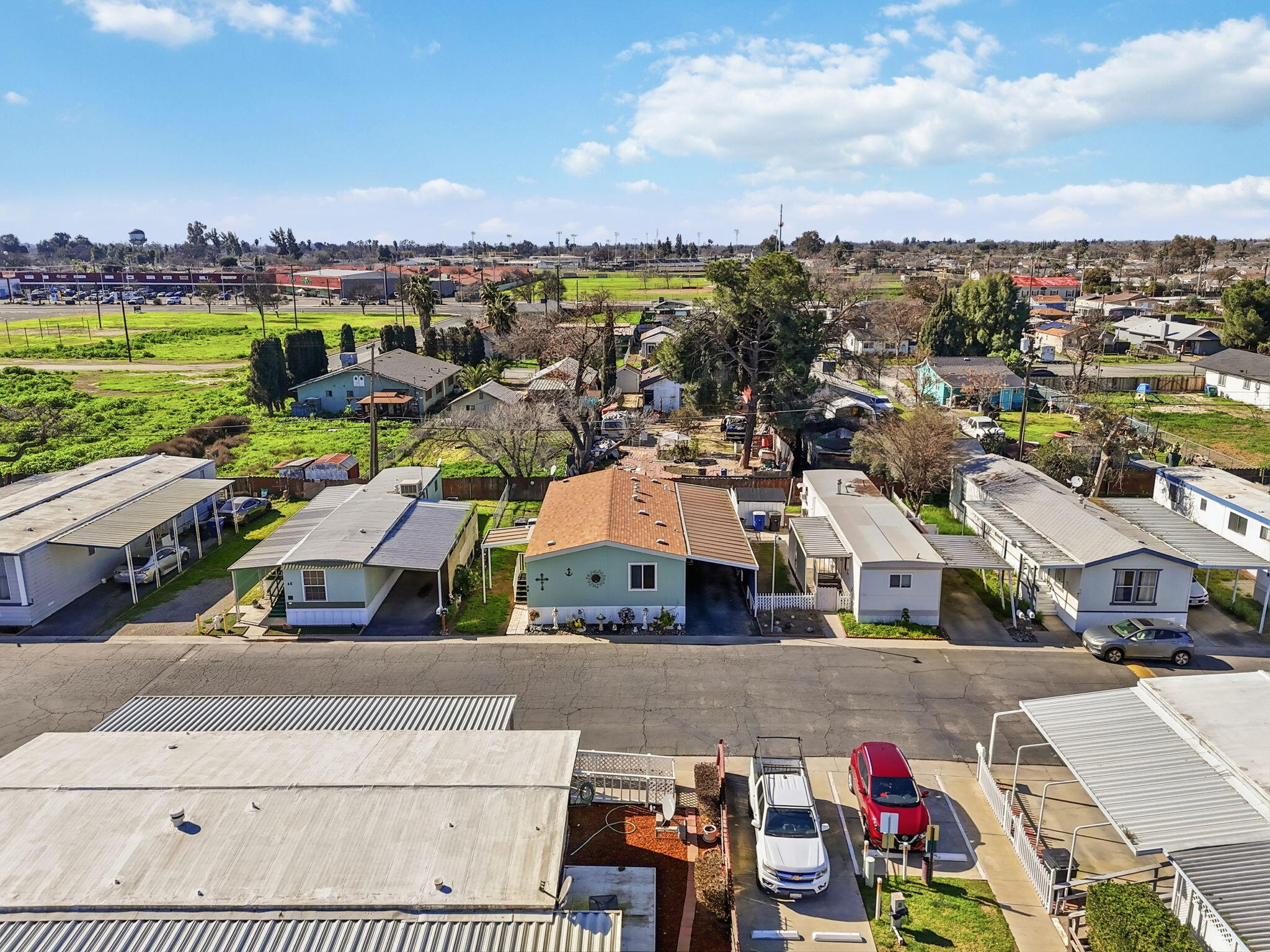 852 E Grangeville Blvd #49, Hanford, CA 93230