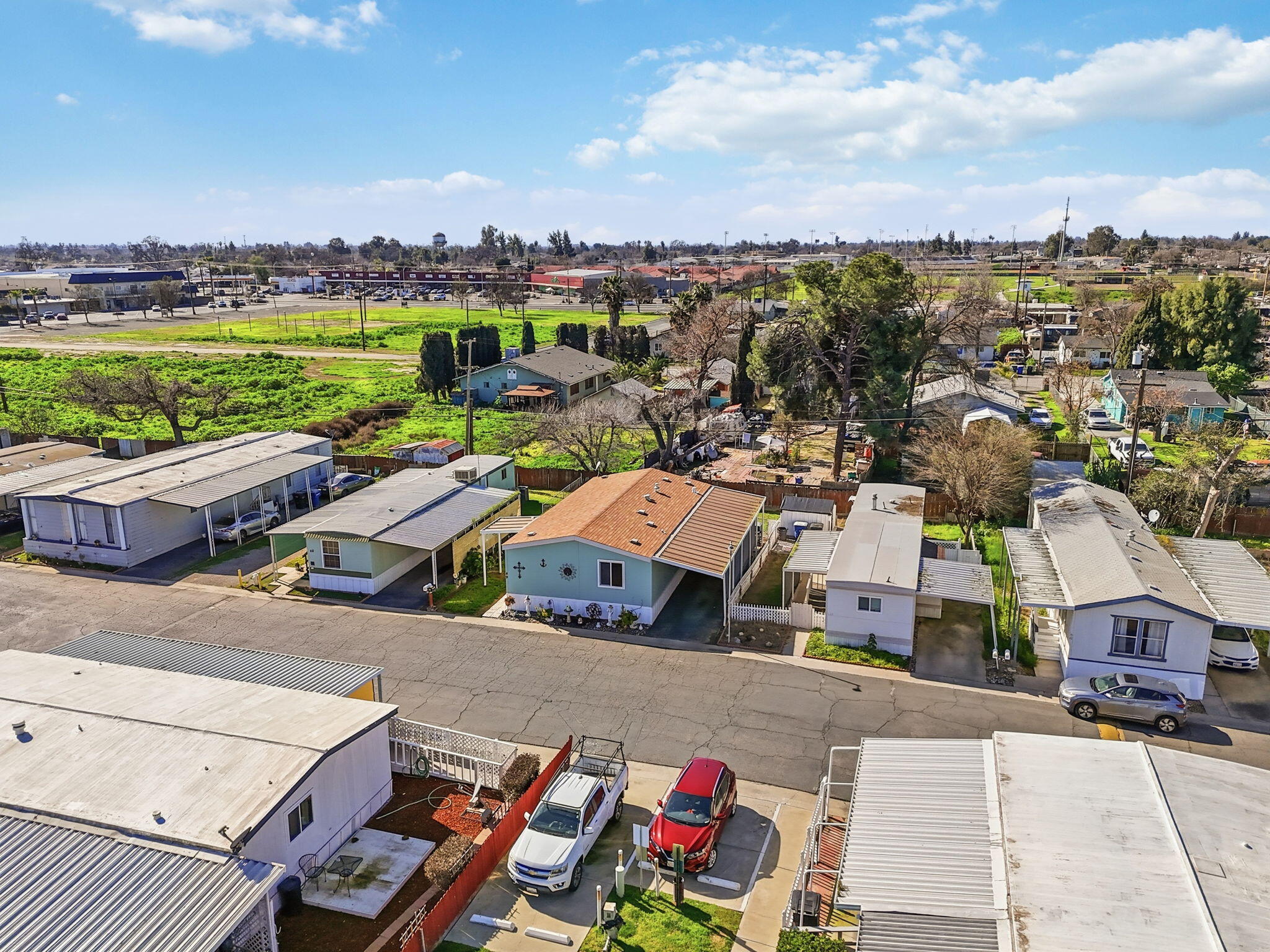 852 E Grangeville Blvd #49, Hanford, CA 93230