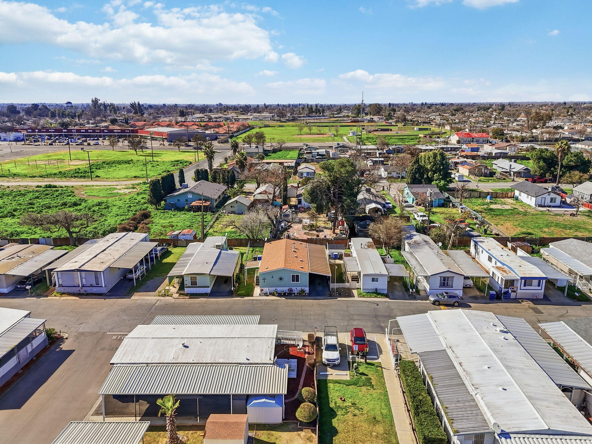 852 E Grangeville Blvd #49, Hanford, CA 93230