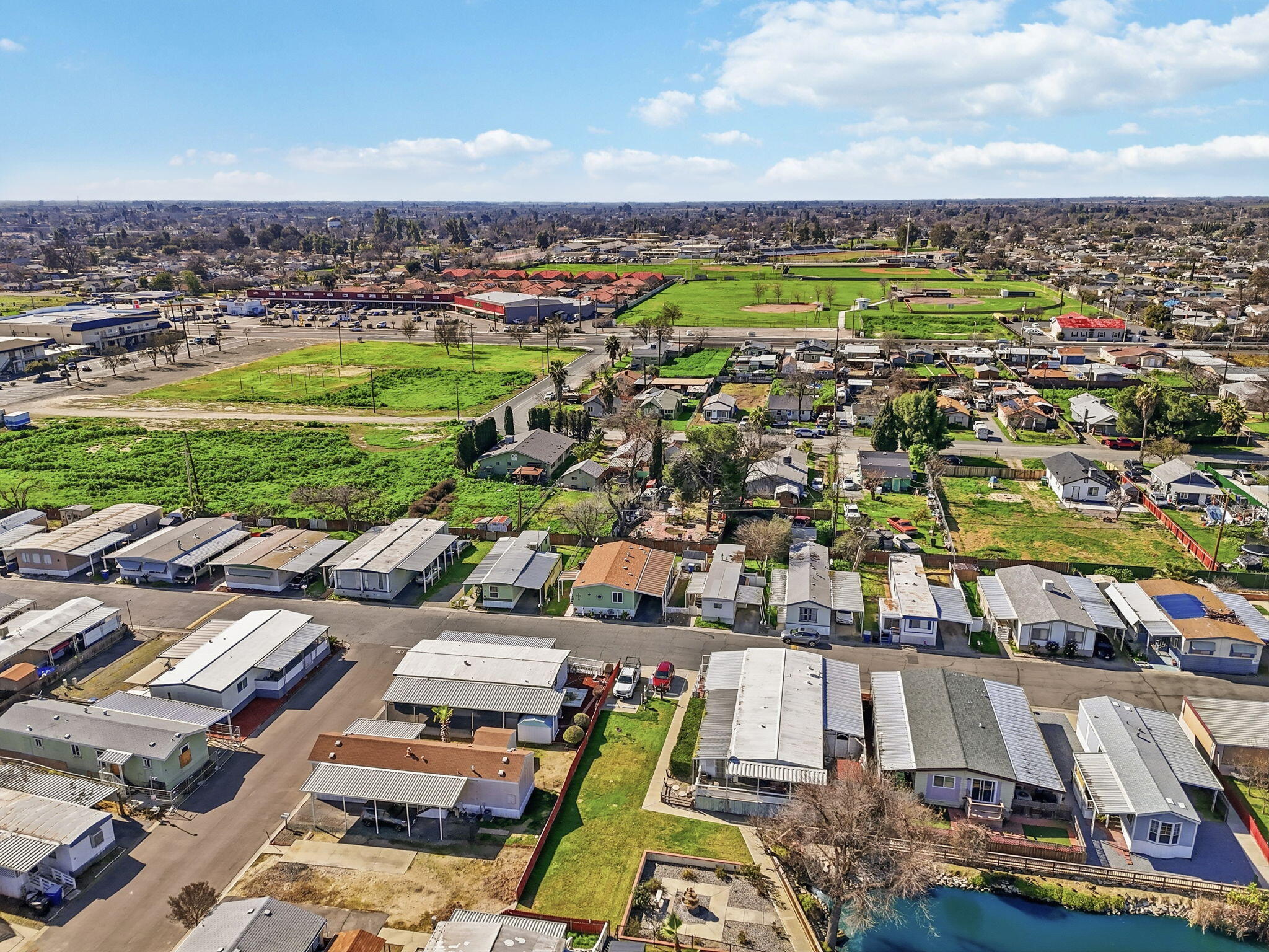 852 E Grangeville Blvd #49, Hanford, CA 93230