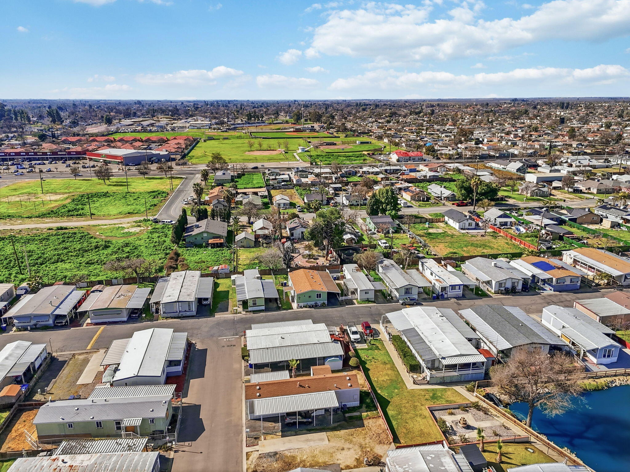 852 E Grangeville Blvd #49, Hanford, CA 93230