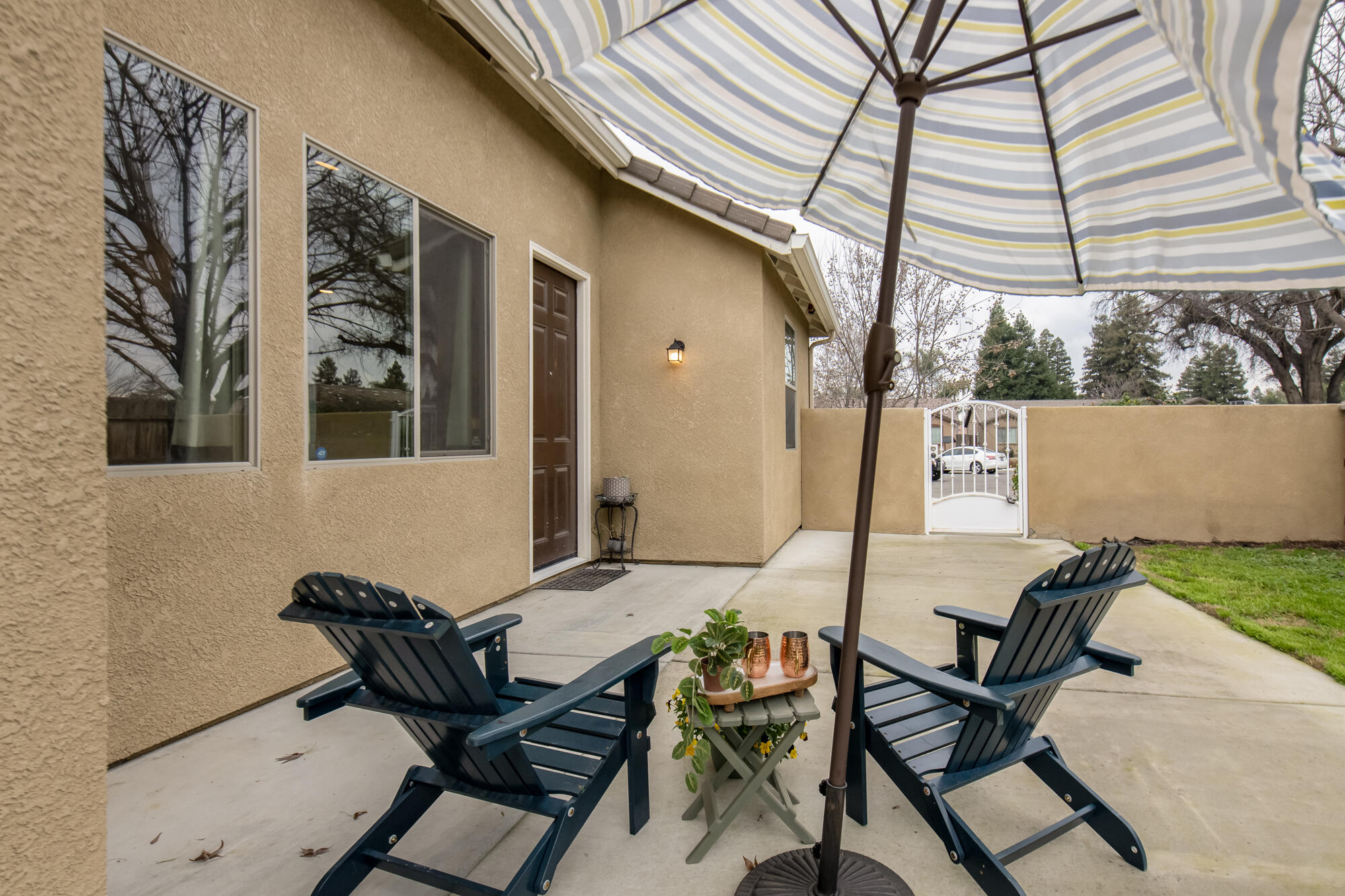 352 S Wind Ct, Visalia, CA 93292