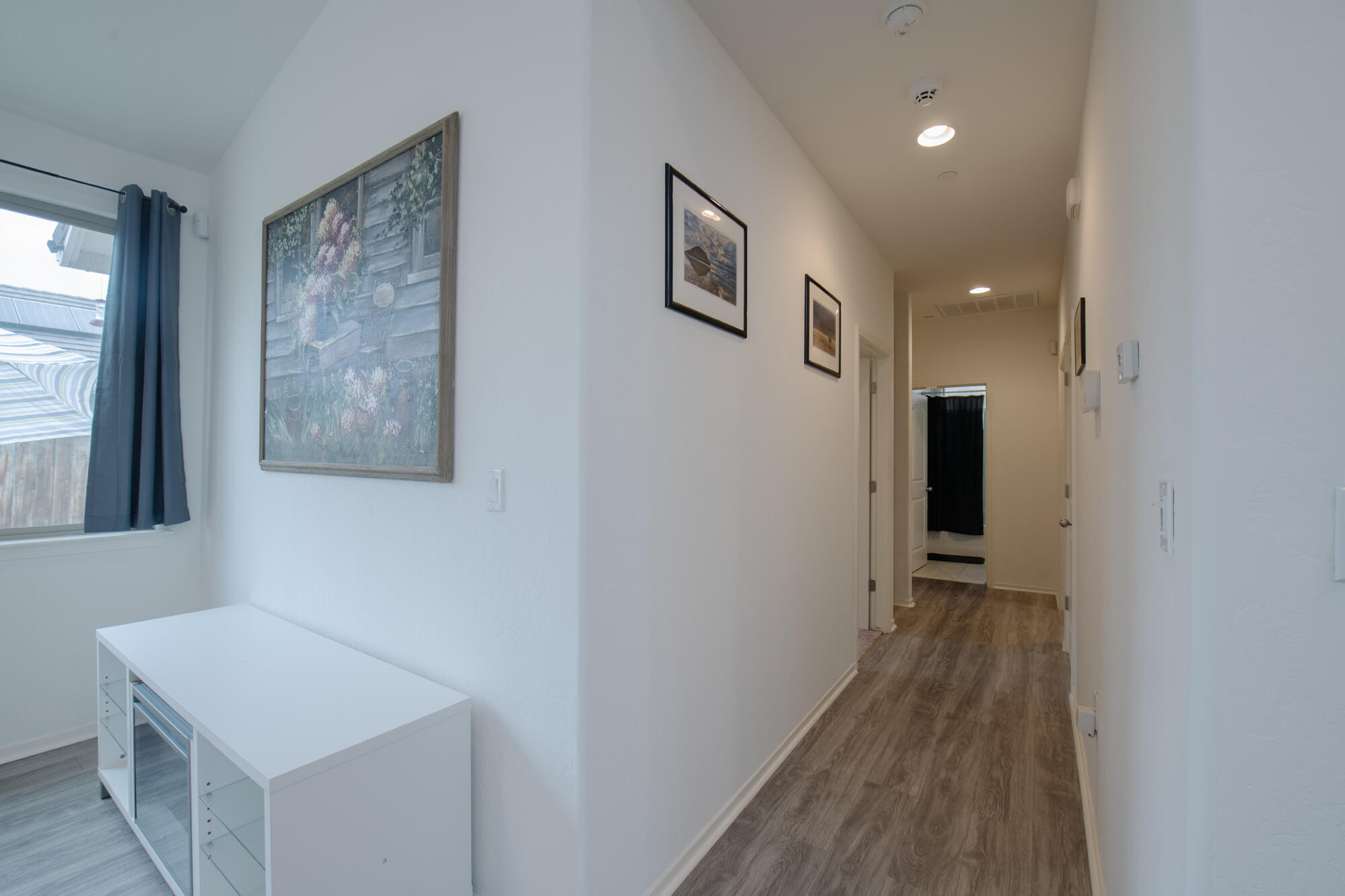 352 S Wind Ct, Visalia, CA 93292