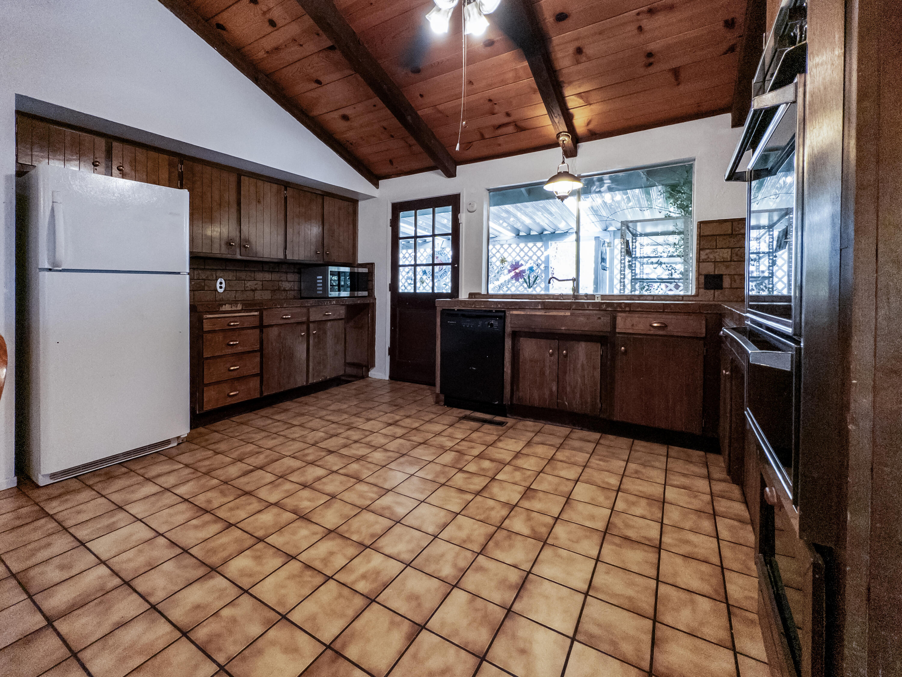 38758 Aster Ln, Yokuts Valley, CA 93675