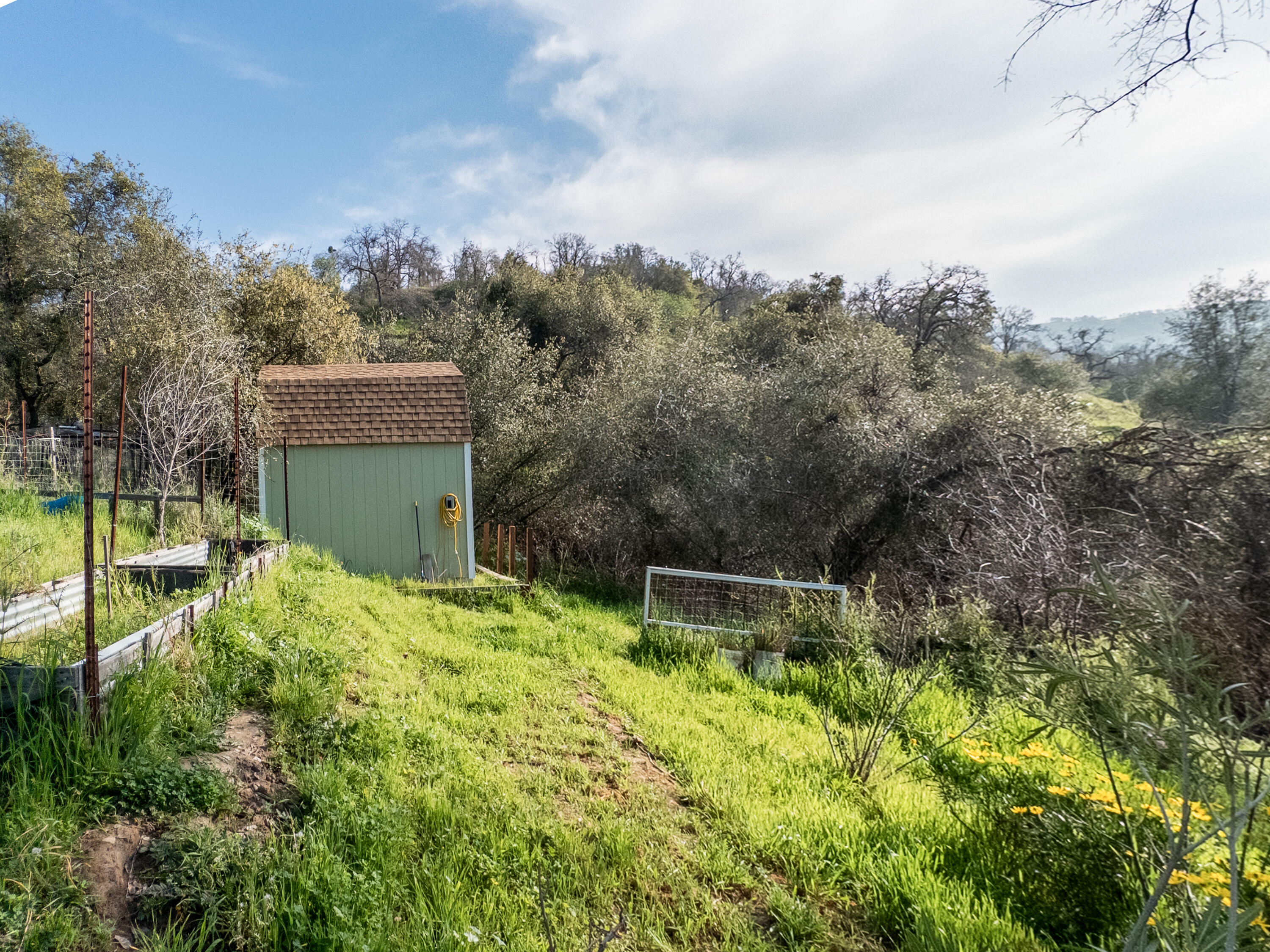 38758 Aster Ln, Yokuts Valley, CA 93675
