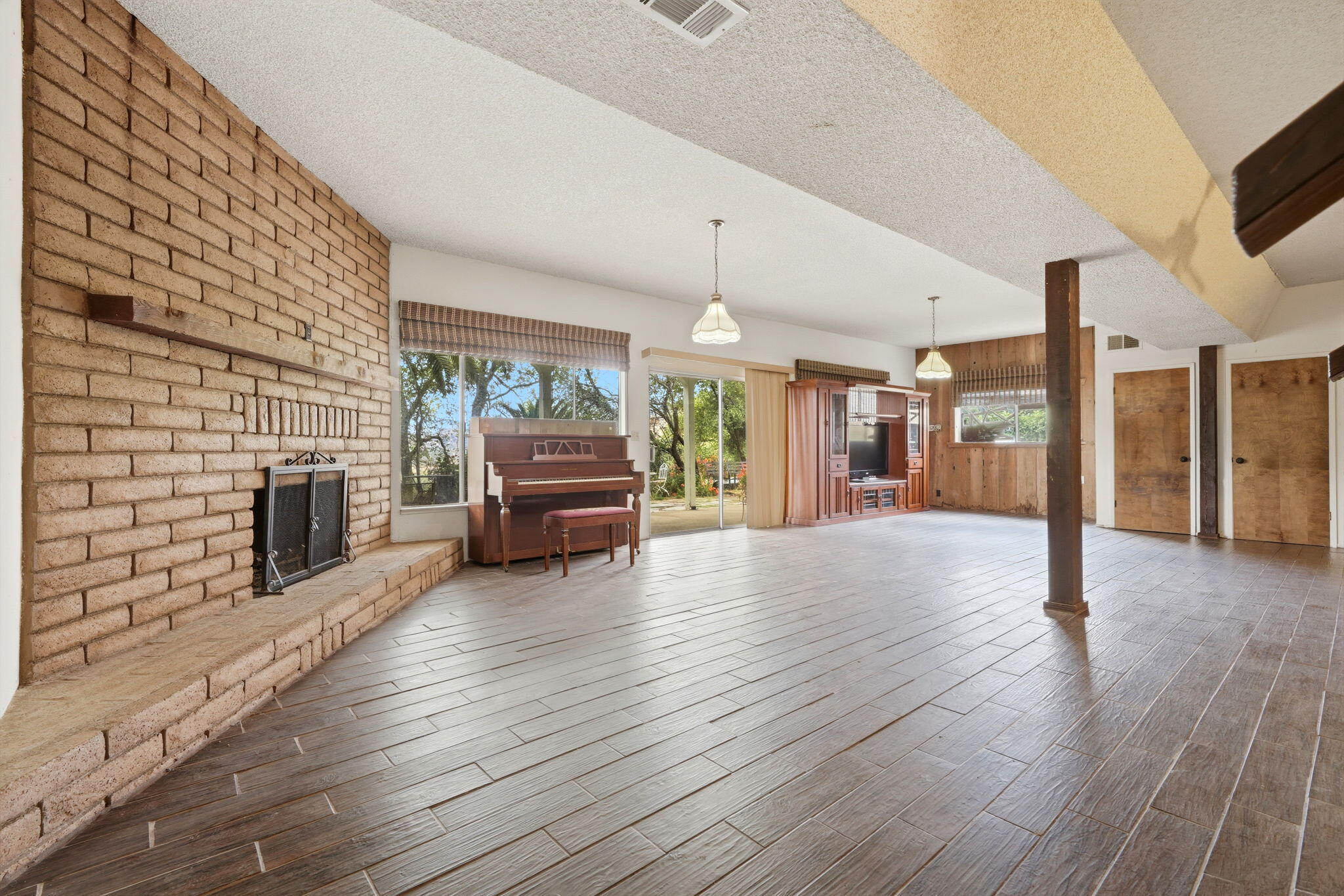 38758 Aster Ln, Yokuts Valley, CA 93675