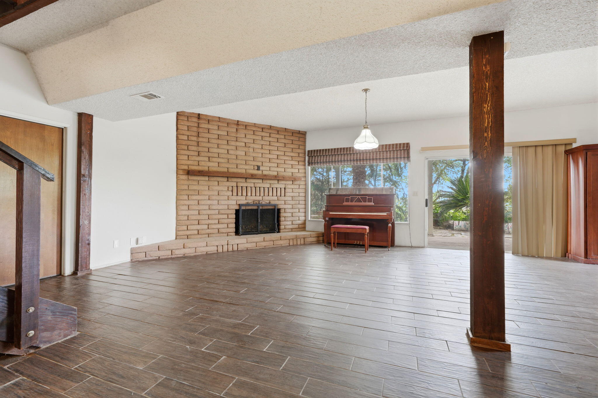 38758 Aster Ln, Yokuts Valley, CA 93675