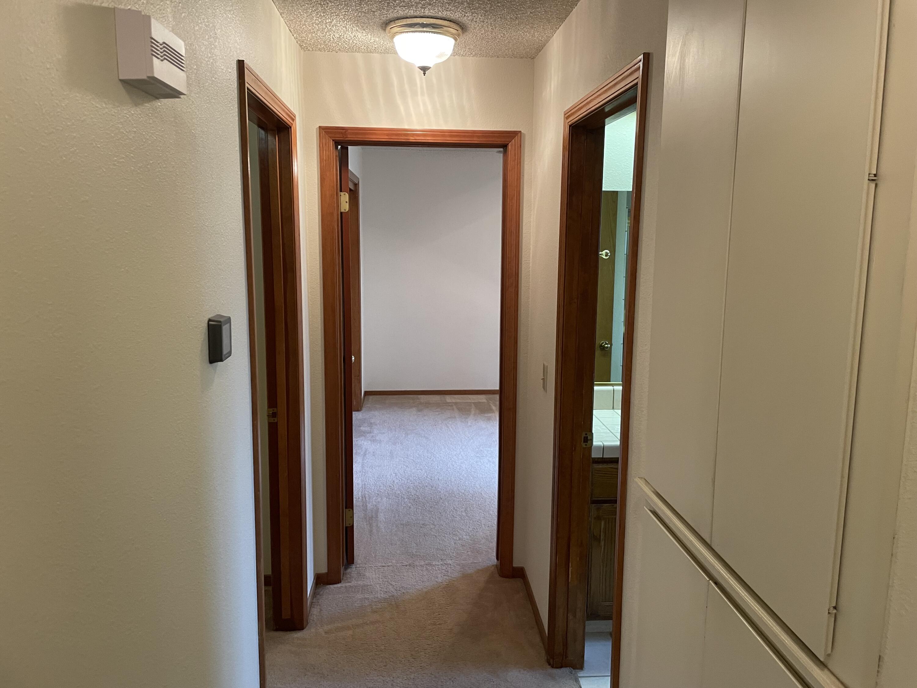 1218 S Parkwood St, Visalia, CA 93277