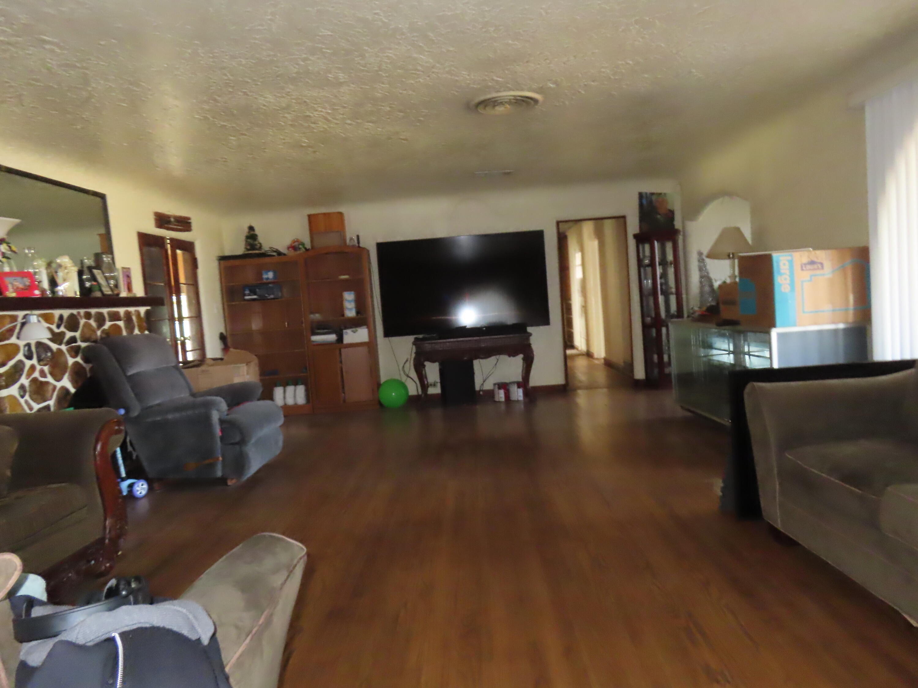 17809 Avenue 280, Exeter, CA 93221