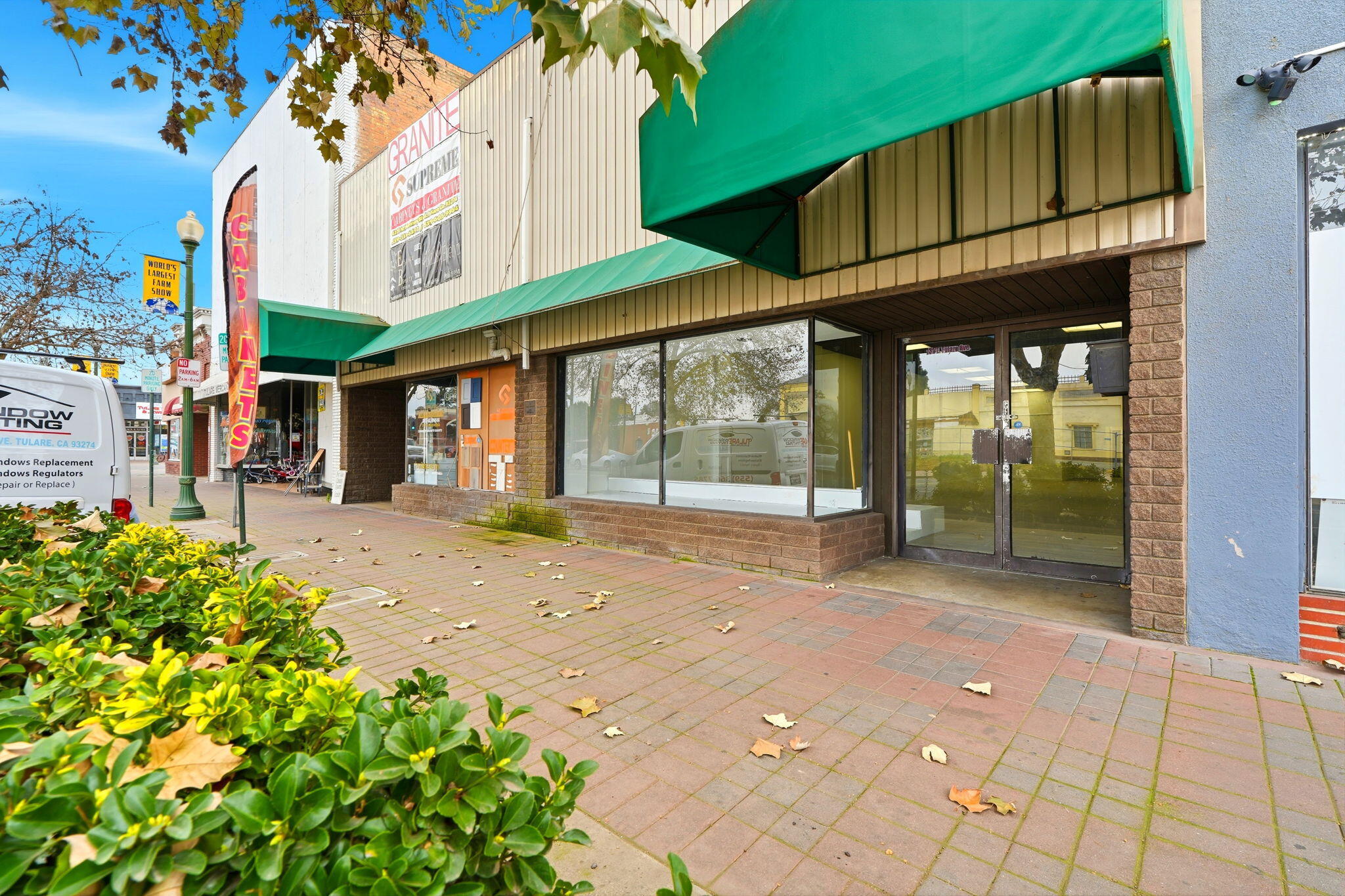 135 E Tulare Ave, Tulare, CA 93274