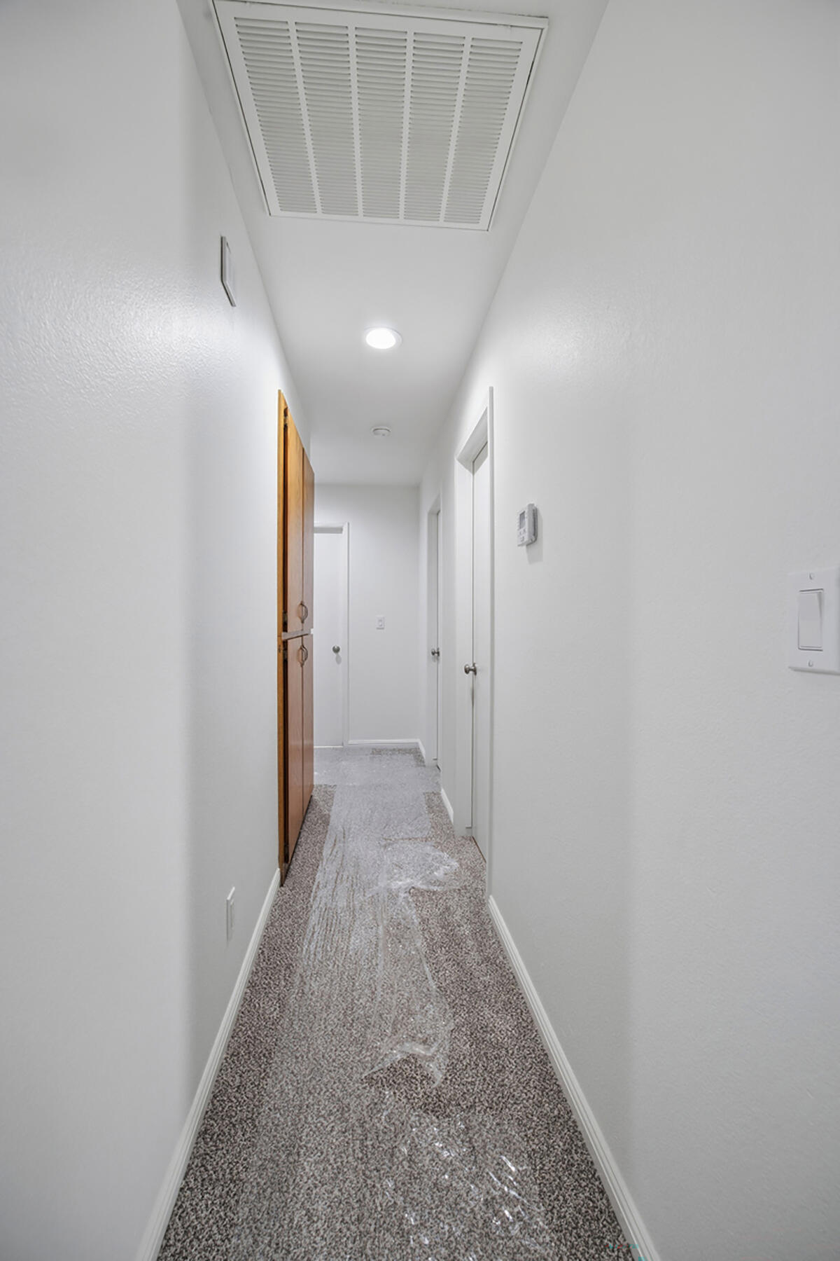 1931 S West Ct, Visalia, CA 93277