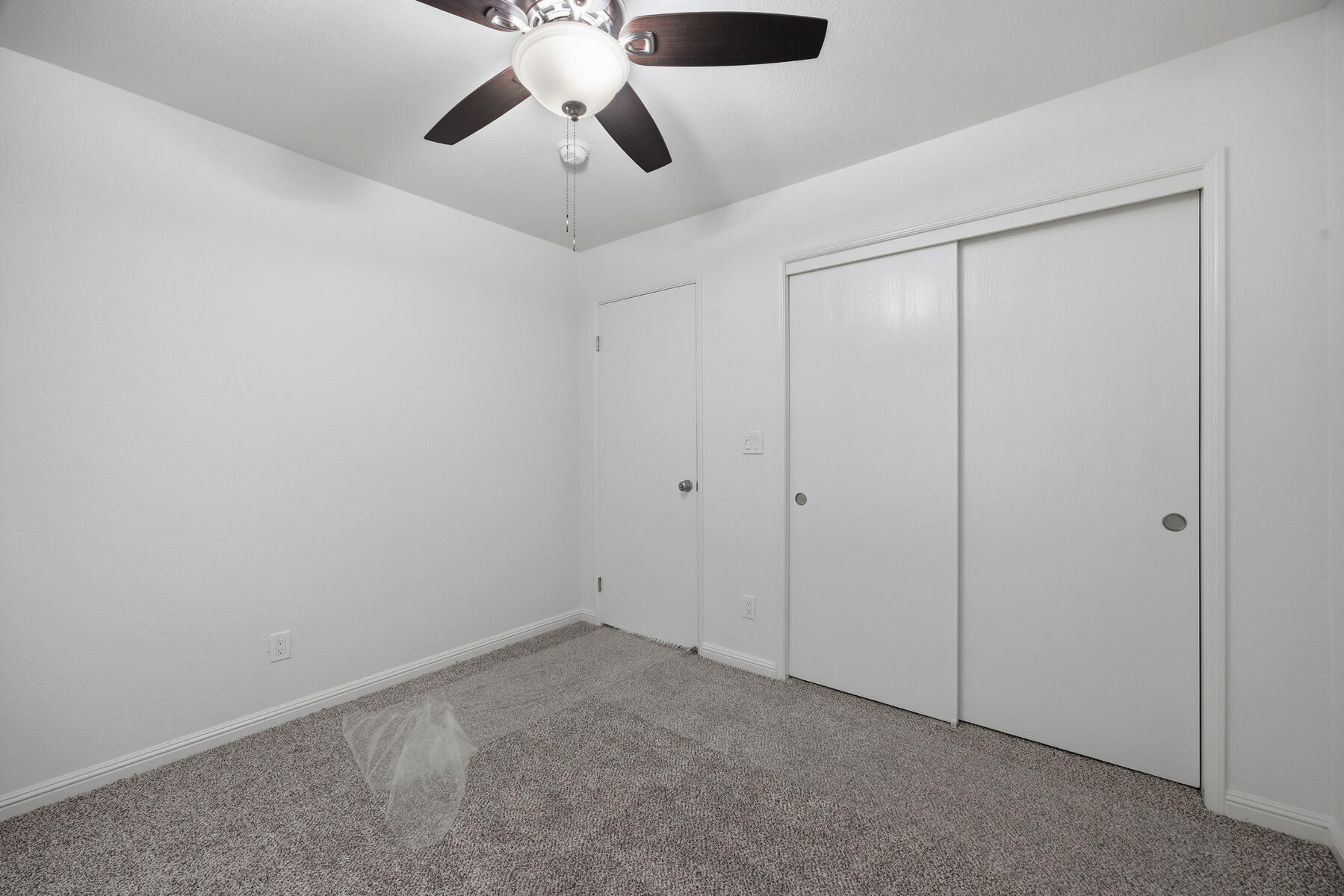 1931 S West Ct, Visalia, CA 93277