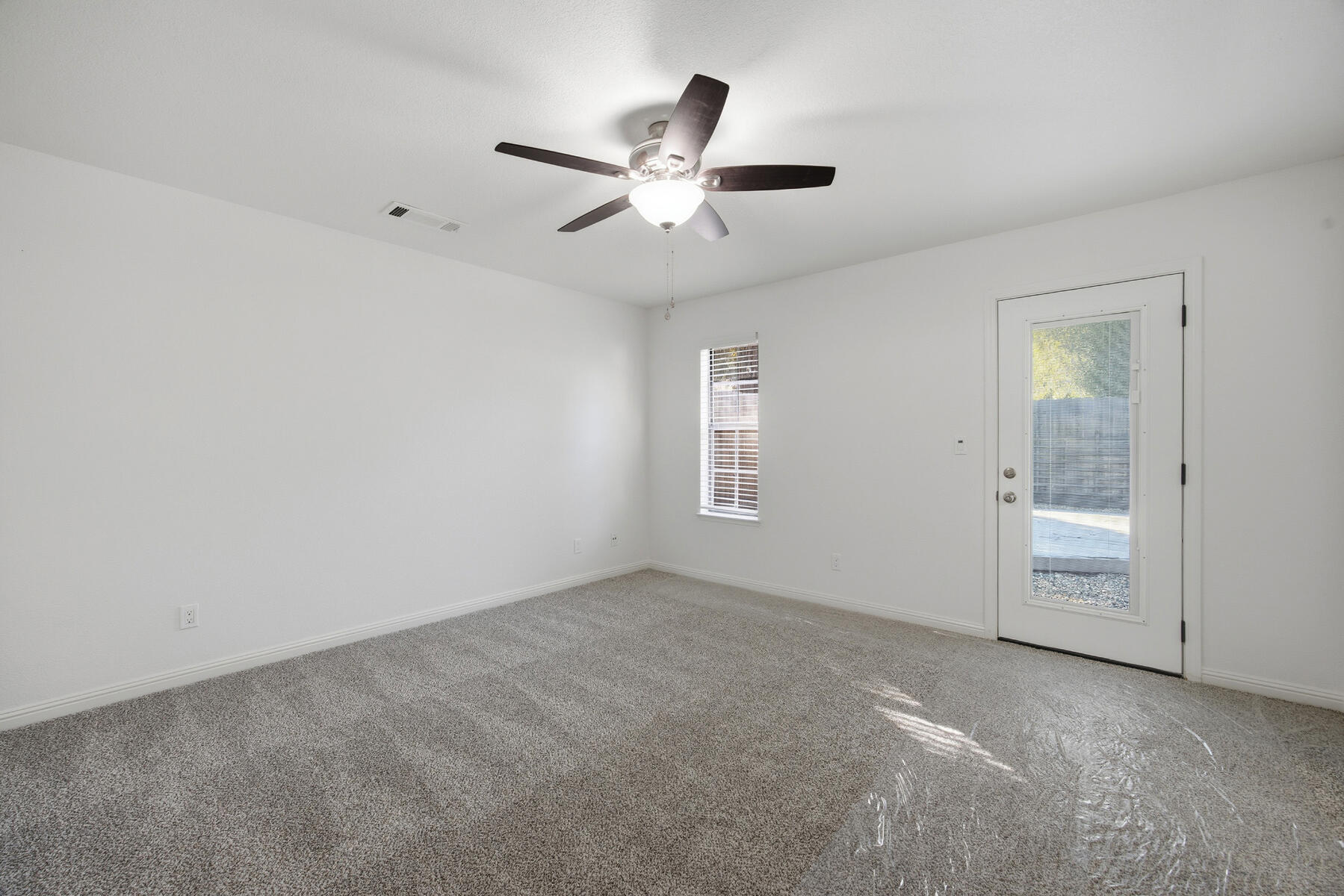 1931 S West Ct, Visalia, CA 93277