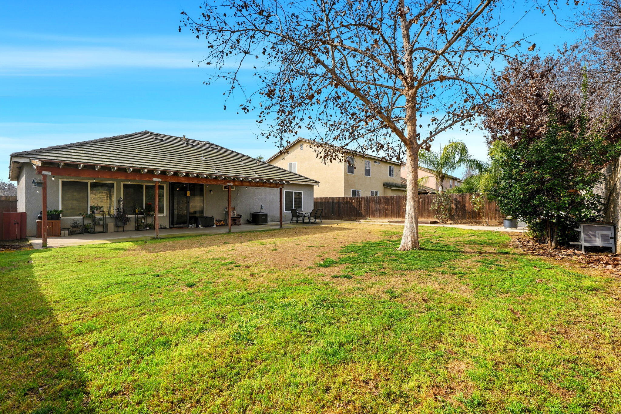 834 W W James Ct, Visalia, CA 93277