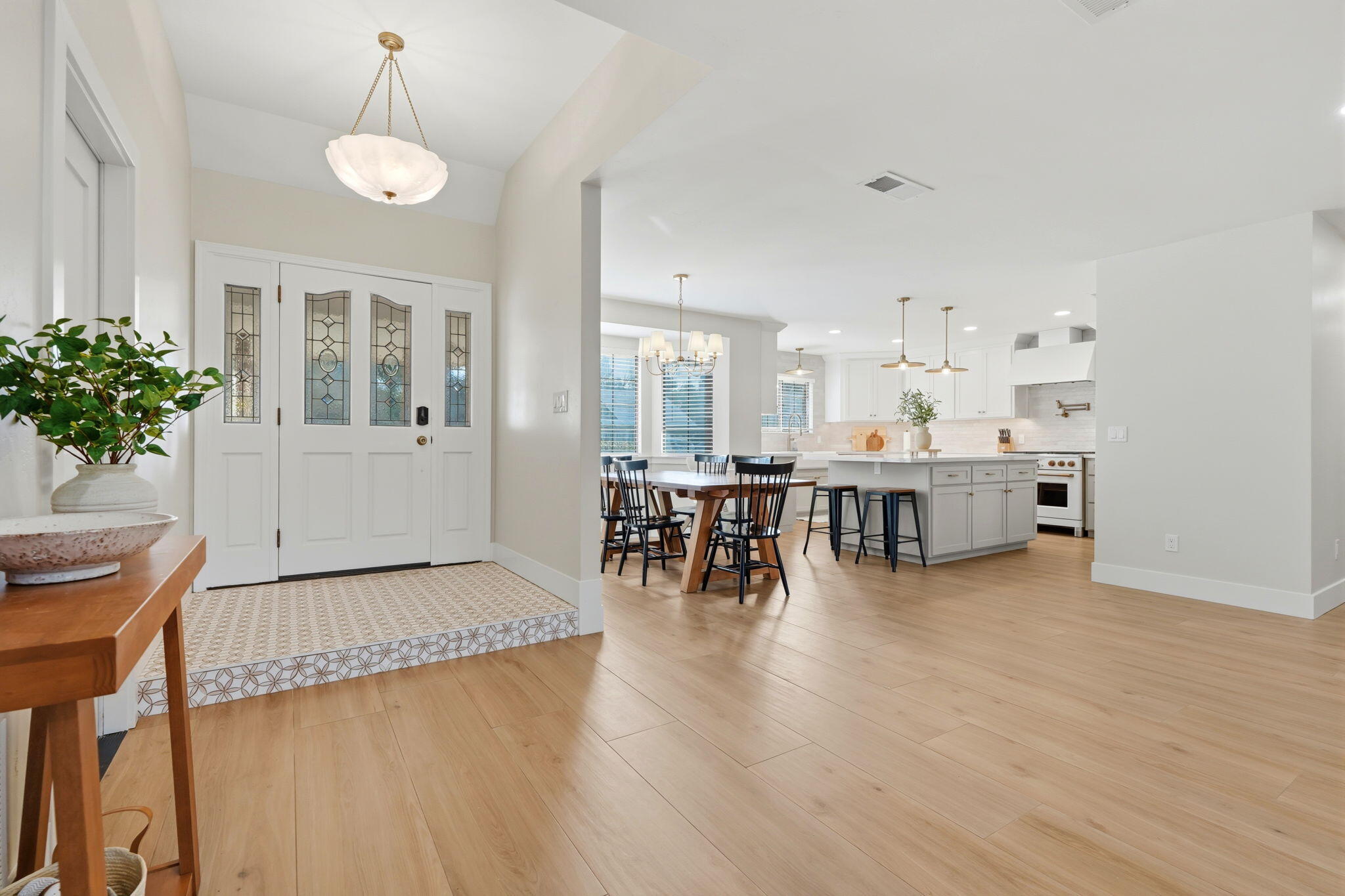 310 E Monte Vista Ave, Visalia, CA 93277