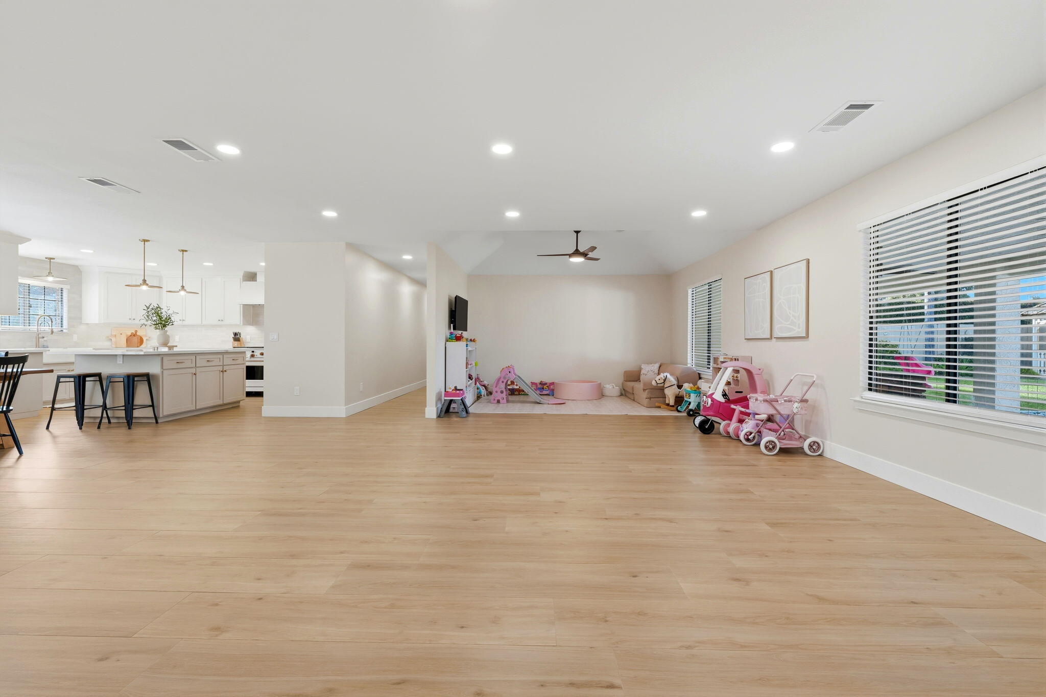 310 E Monte Vista Ave, Visalia, CA 93277