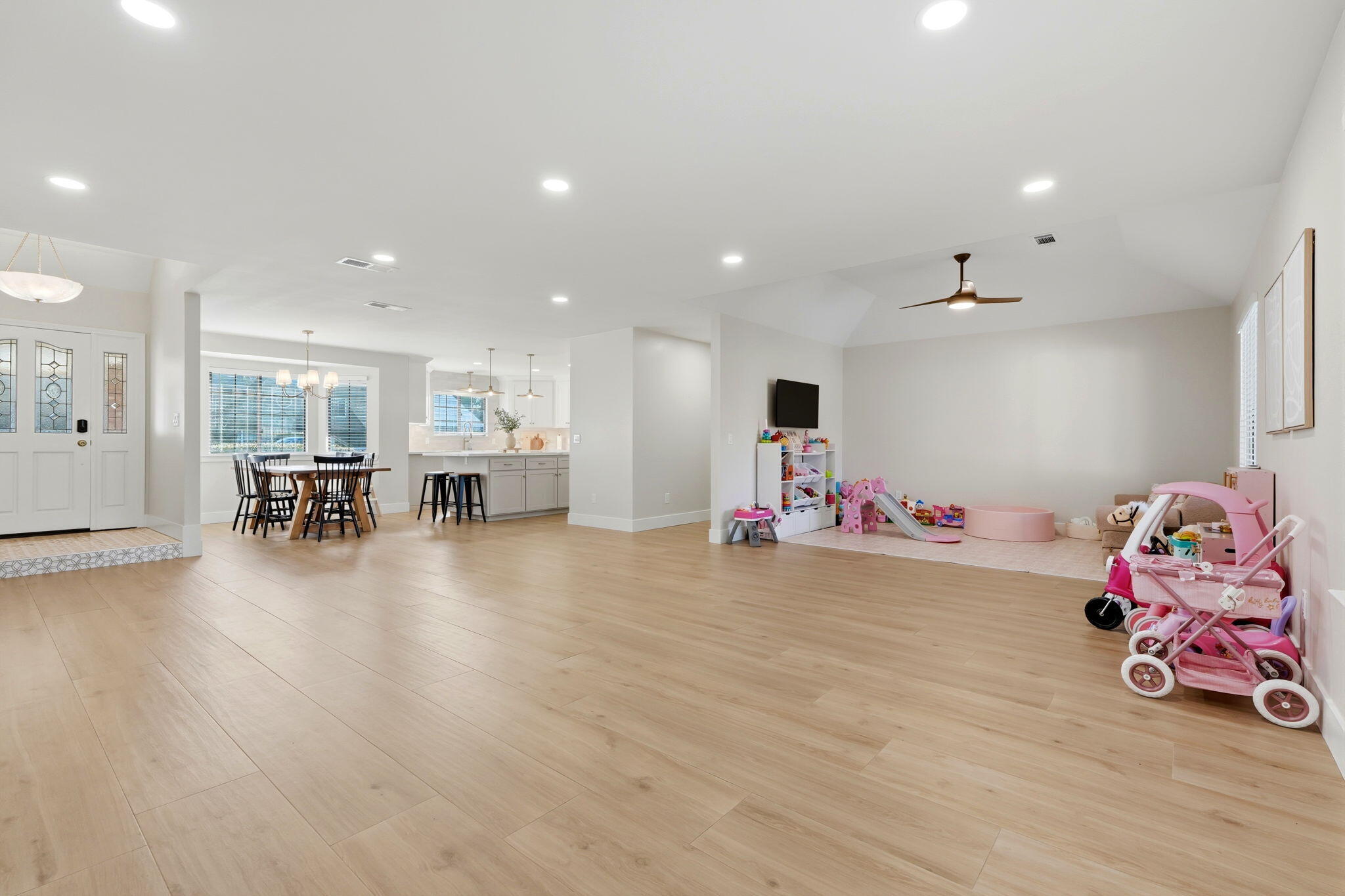 310 E Monte Vista Ave, Visalia, CA 93277