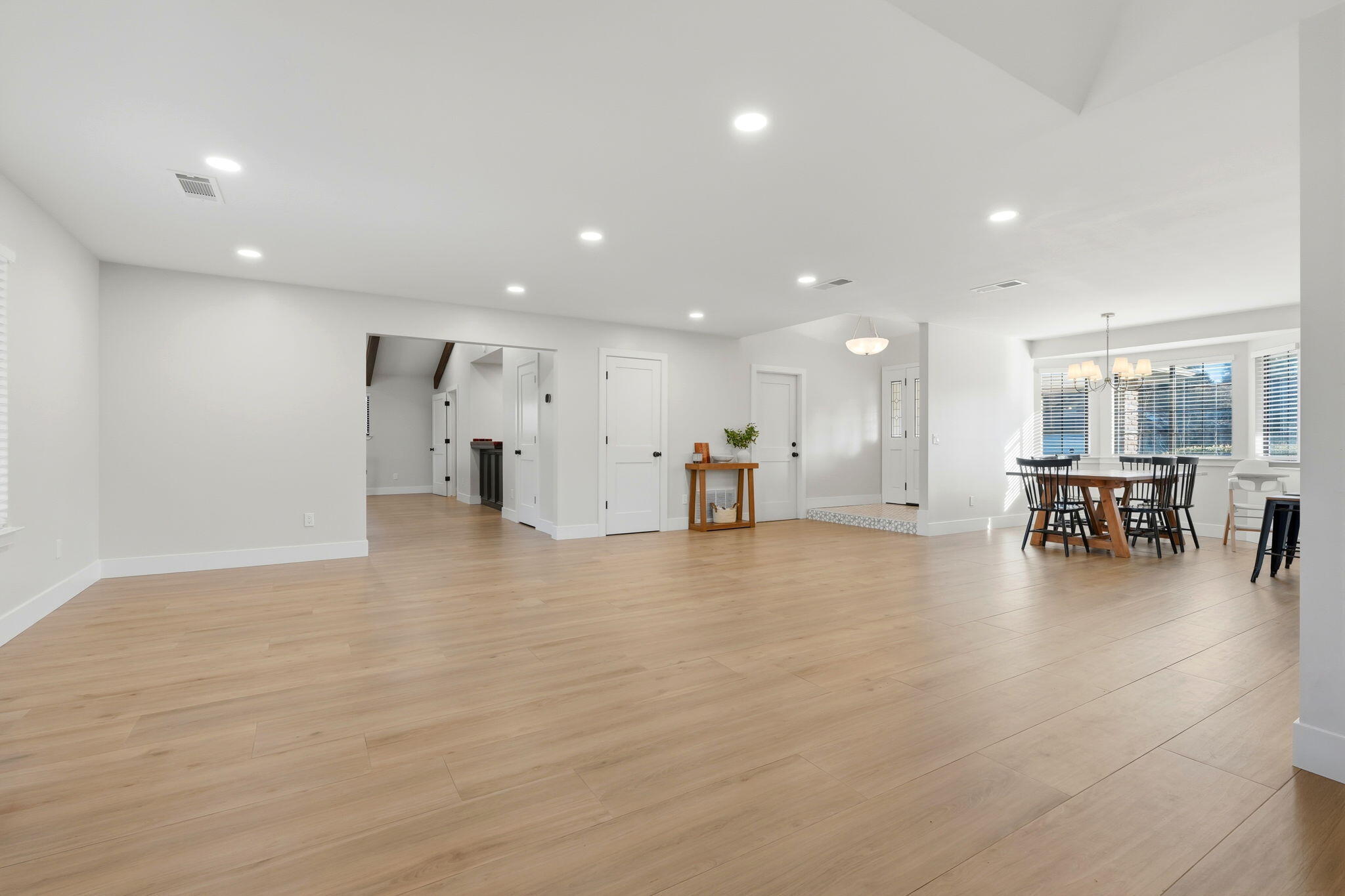 310 E Monte Vista Ave, Visalia, CA 93277