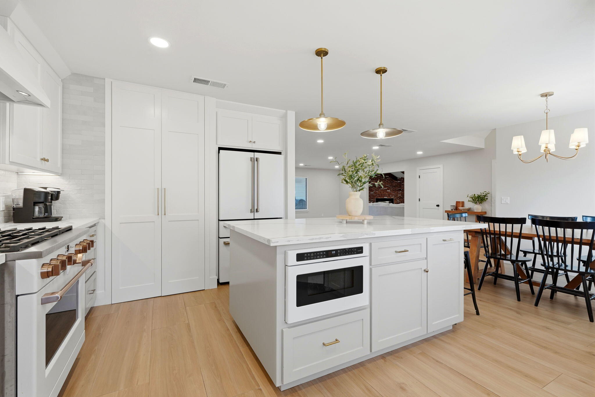 310 E Monte Vista Ave, Visalia, CA 93277