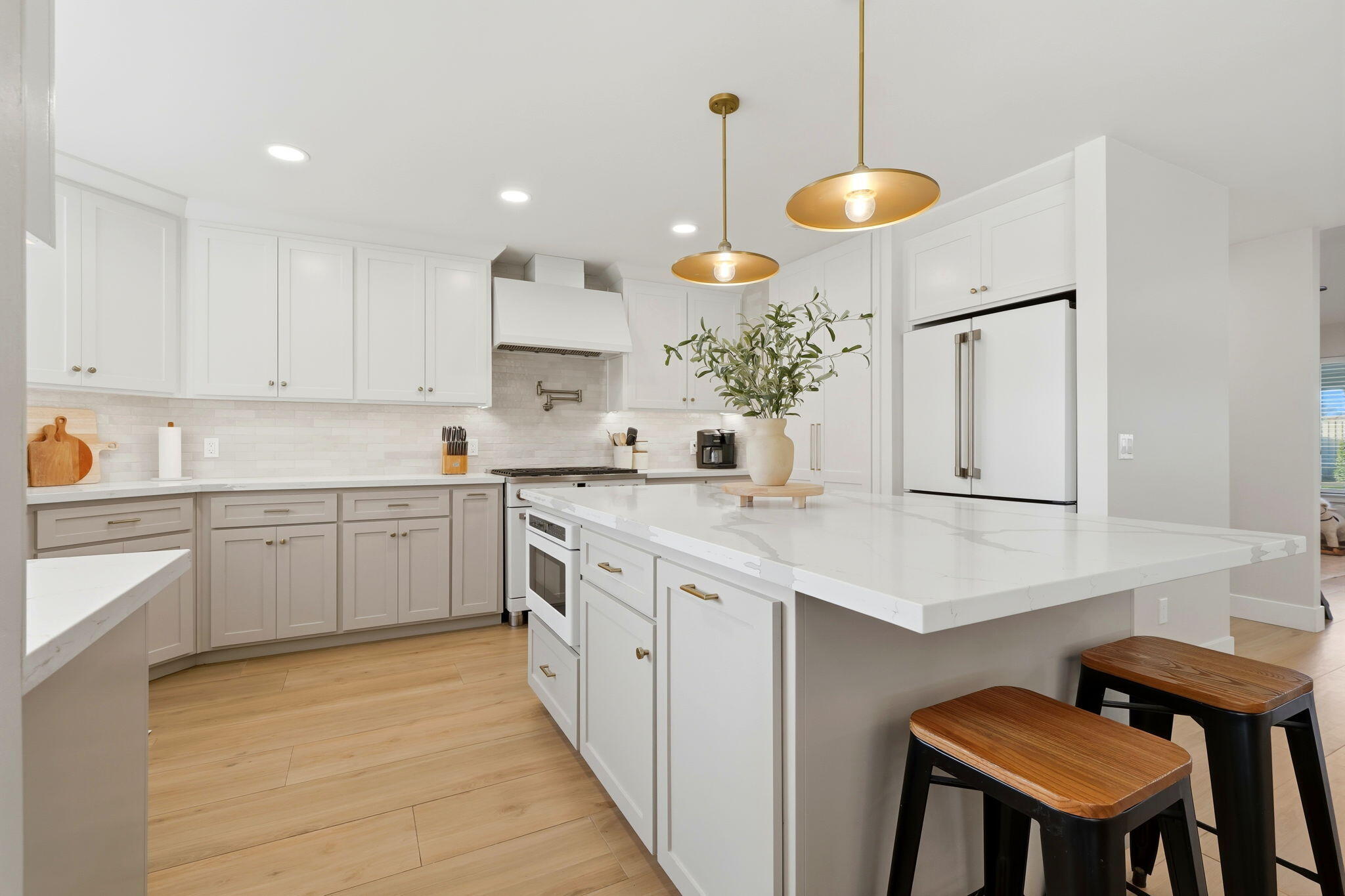 310 E Monte Vista Ave, Visalia, CA 93277