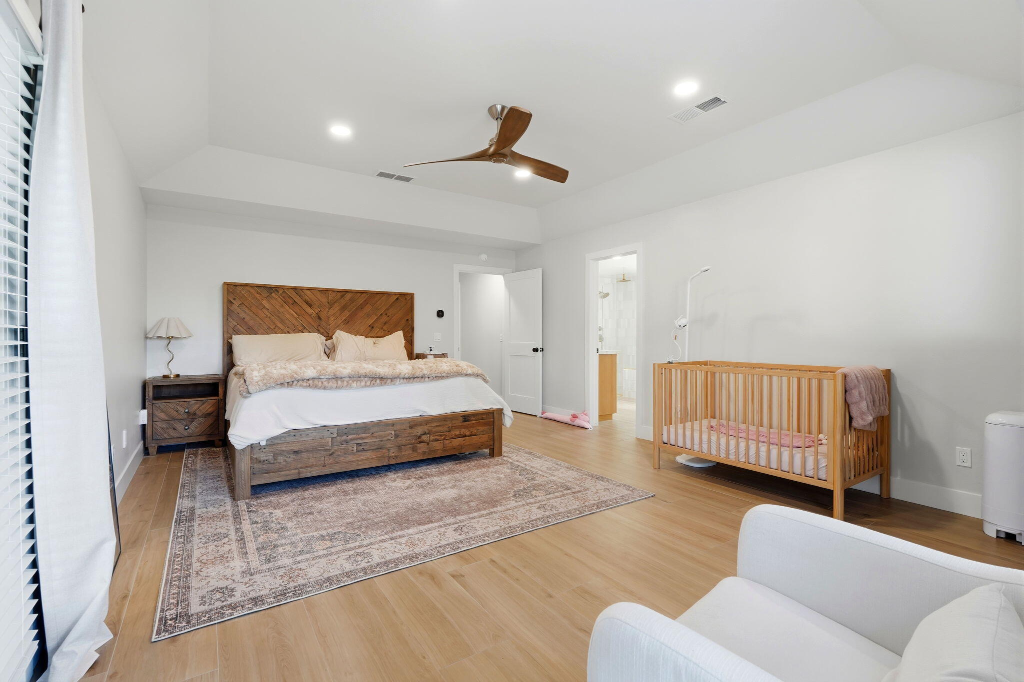 310 E Monte Vista Ave, Visalia, CA 93277