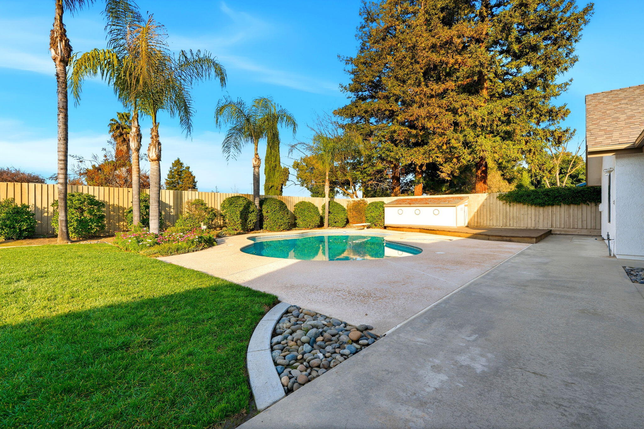 310 E Monte Vista Ave, Visalia, CA 93277