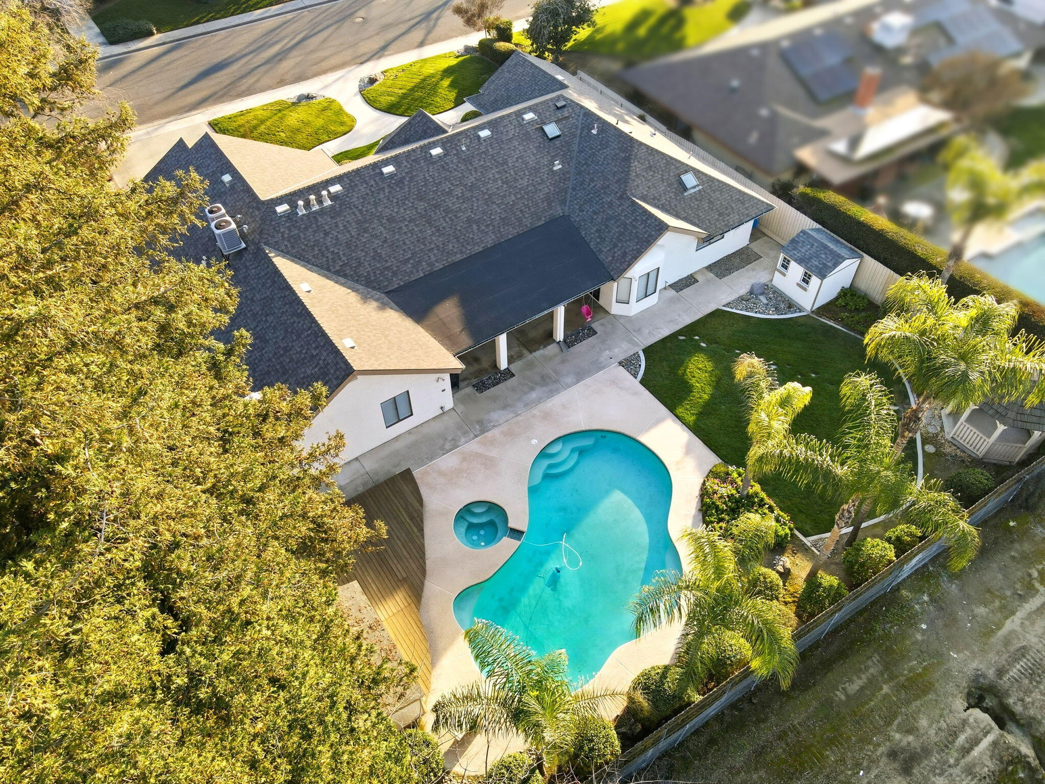 310 E Monte Vista Ave, Visalia, CA 93277